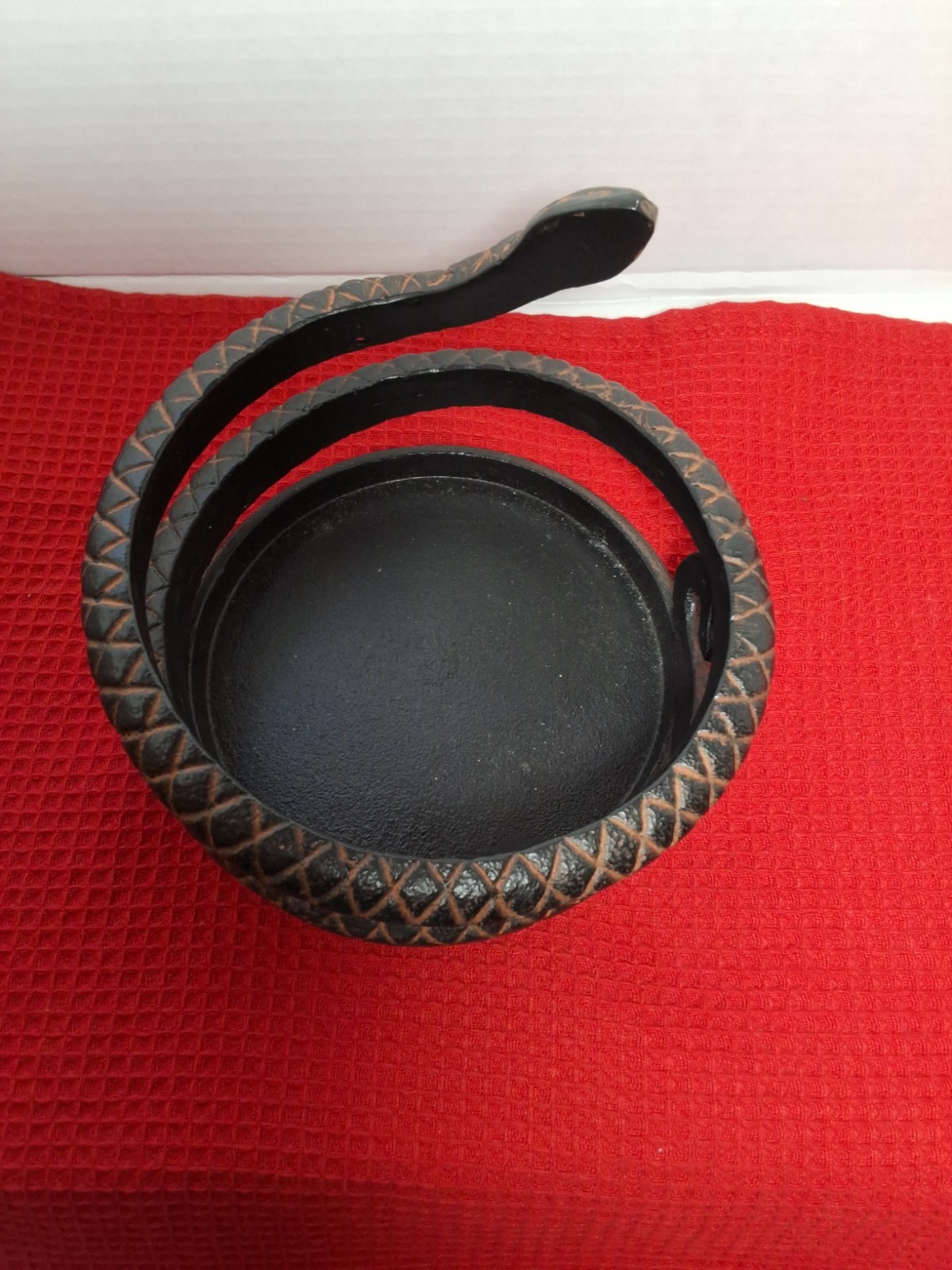 Wrap Around Metal Snake – Planter Decor – Bowl Holder – Large Candle Holder