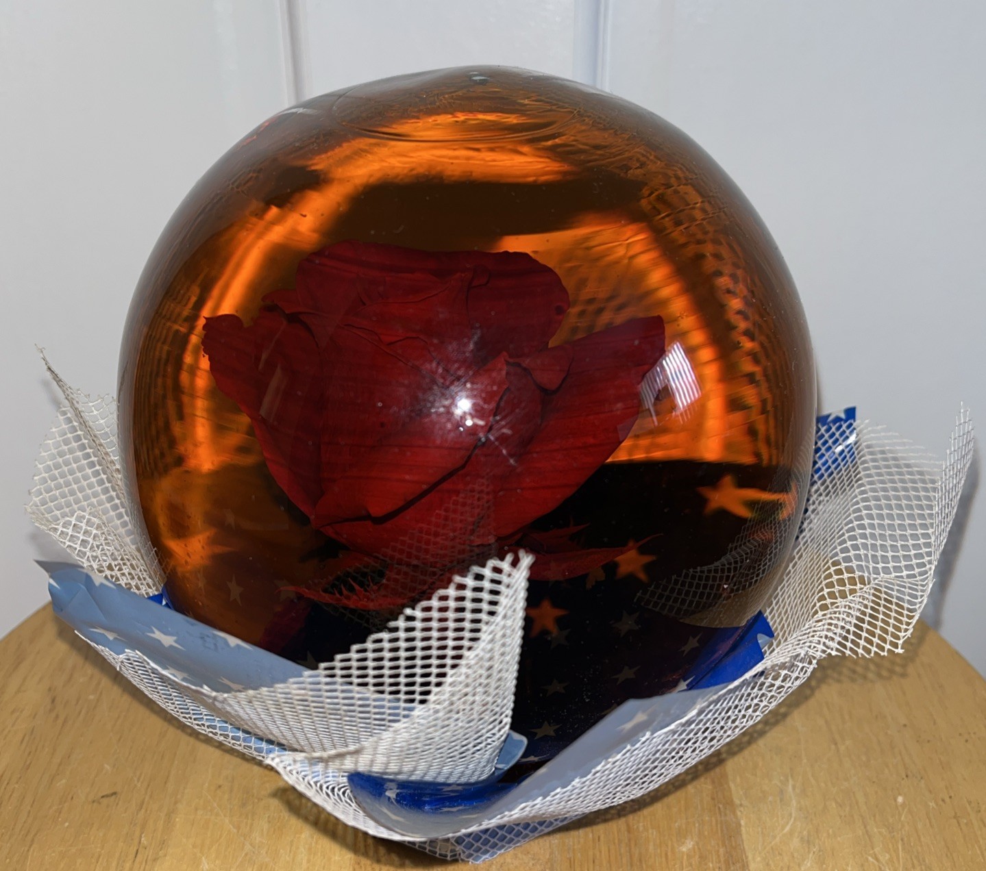 VTG Forever Rose in Water Glass Amber Globe Large Real Rose 6 1/2″ 4 lb 11 oz