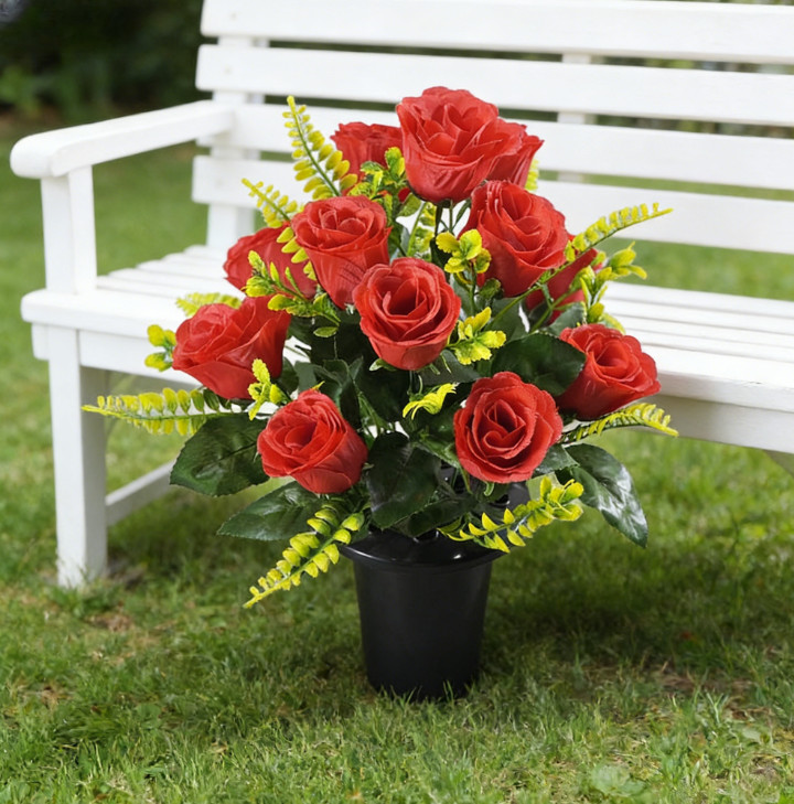 Indoor Use Only Artificial Roses with No Maintenance Required for Daily Display