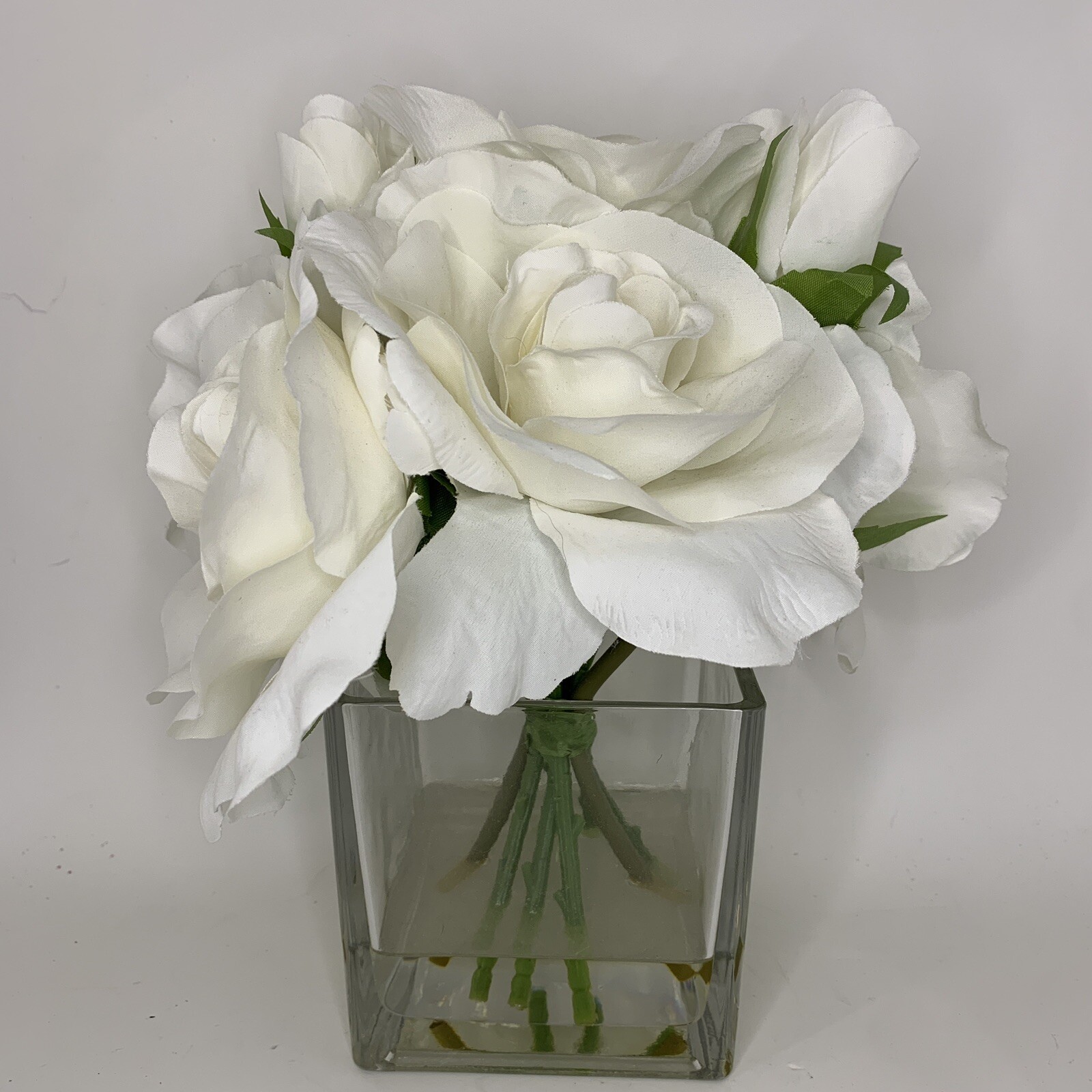 Silk White Roses Artificial Flower Arrangement Cube Glass Vase Faux Water