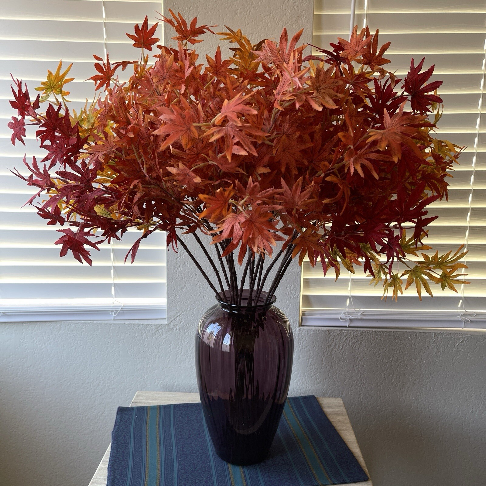 15 Stems of Single Branch 4-Pronged Maple Leaves Artificial Flowers for Home Dec