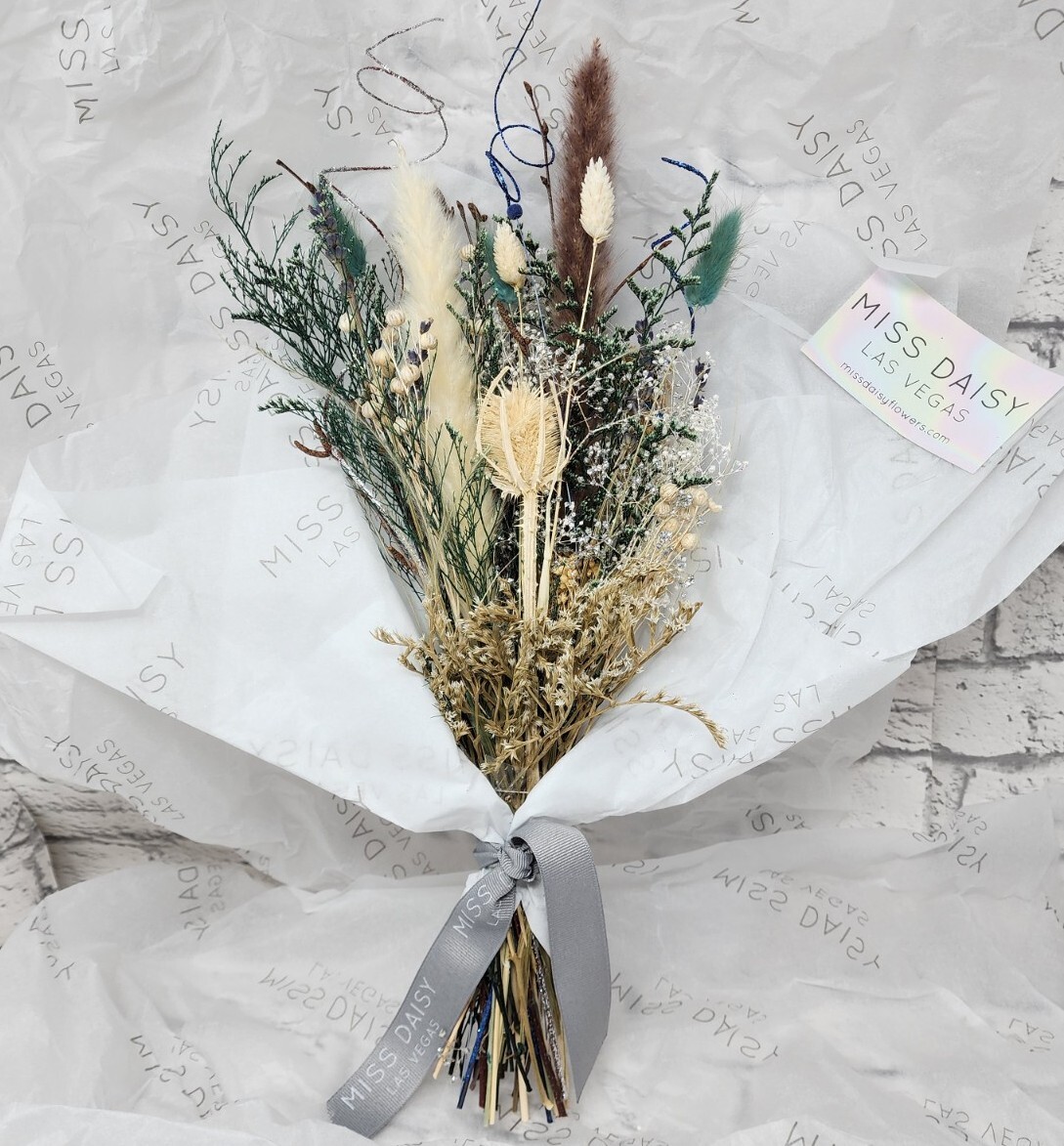 Miss Daisy Large Dried Floral Bouquet, Arrangement 100% All Natural Real Flowers