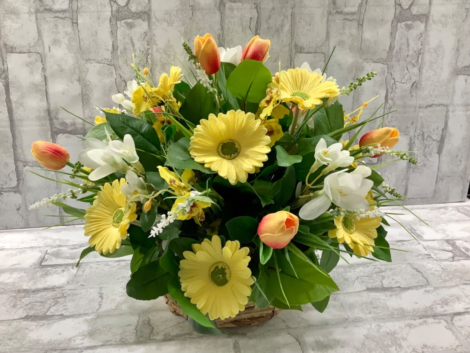 Real Touch Real Feel Spring Floral Arrangement Tulips Daisies Large 19″x15″