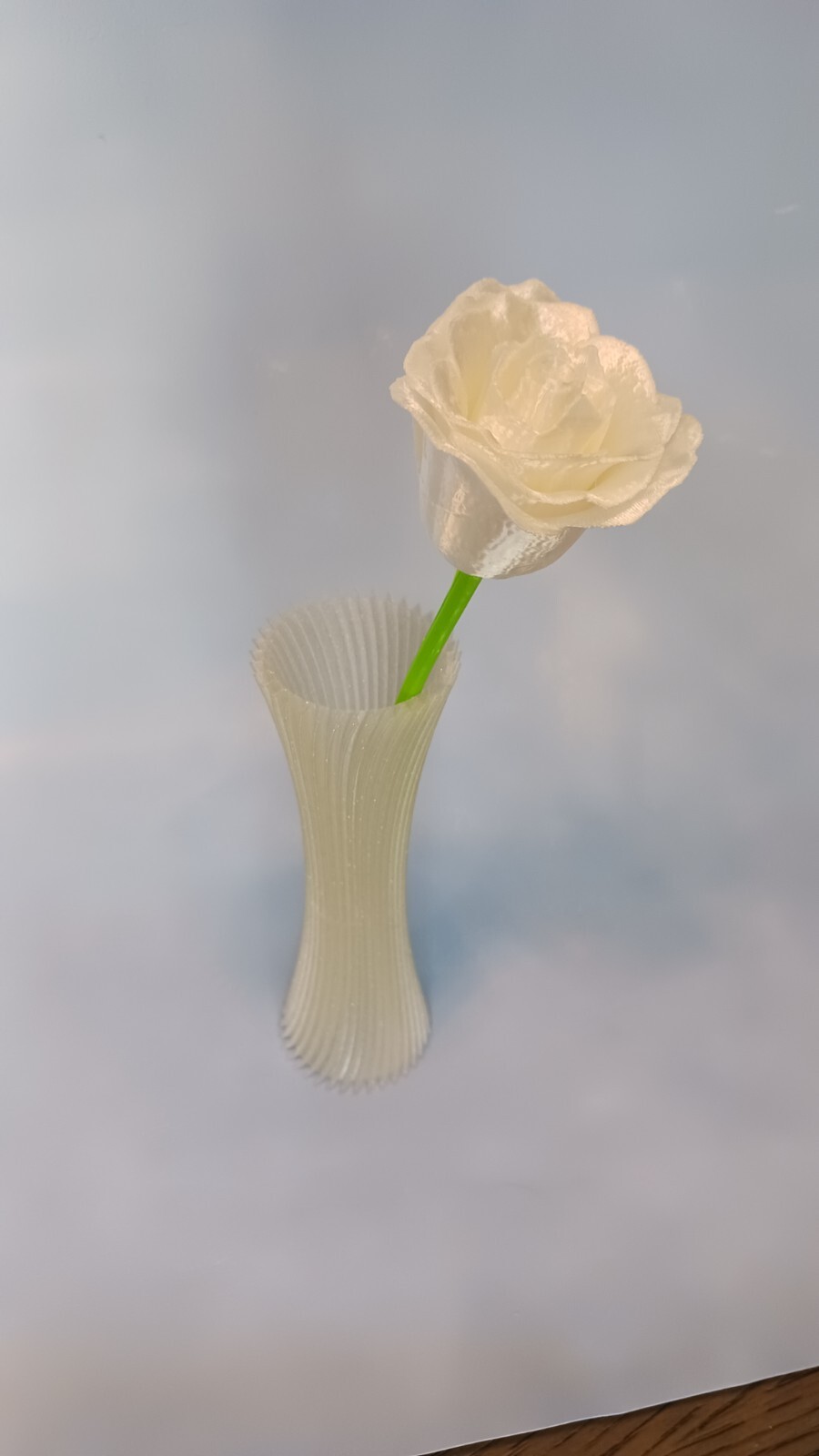 Mother’s Day Flowers Roses w/Vase 3D printed 3 Rose colors 2 color vases