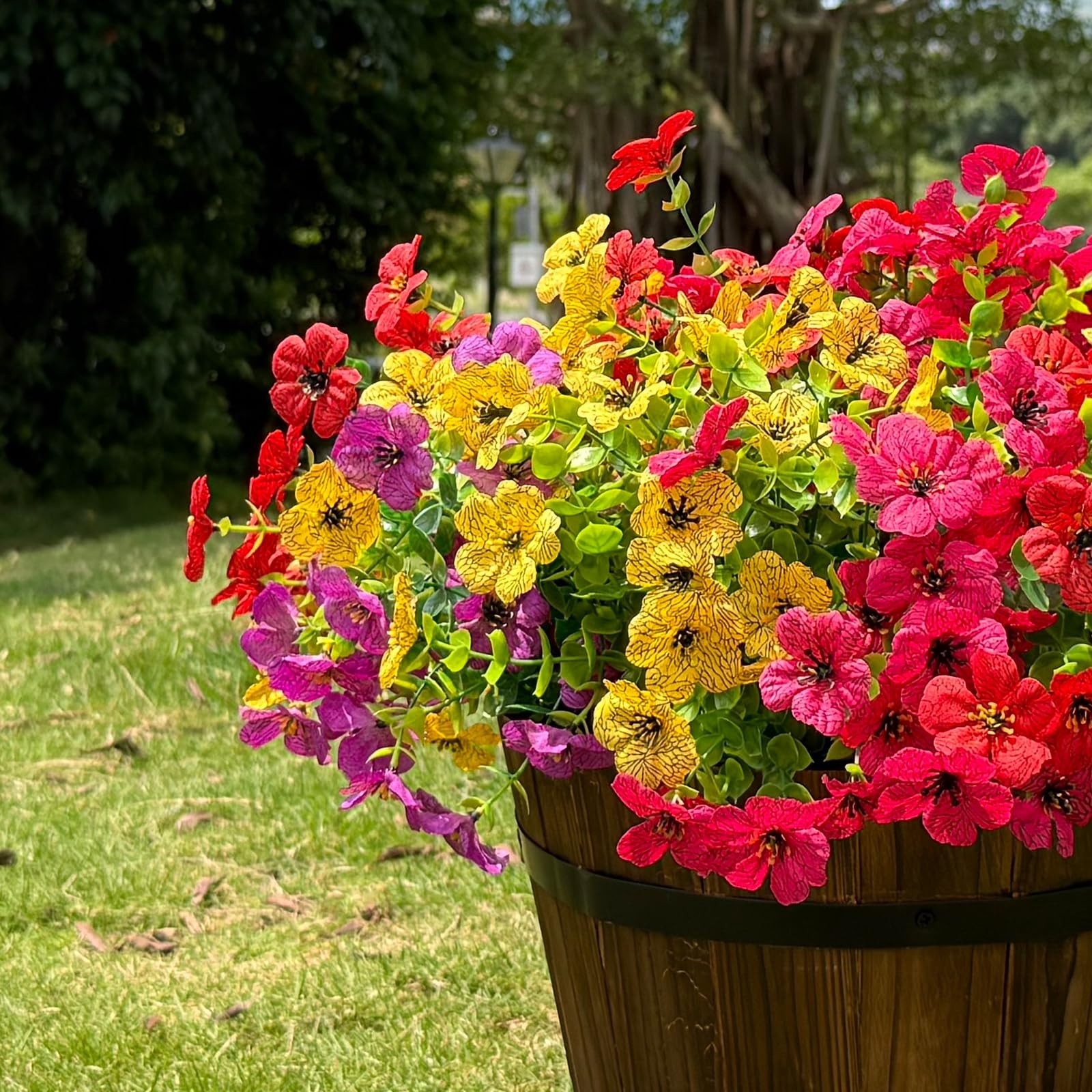 12 Bundles Artificial Flowers for Outdoor,4 Color No Fade UV Resistant Fake F…