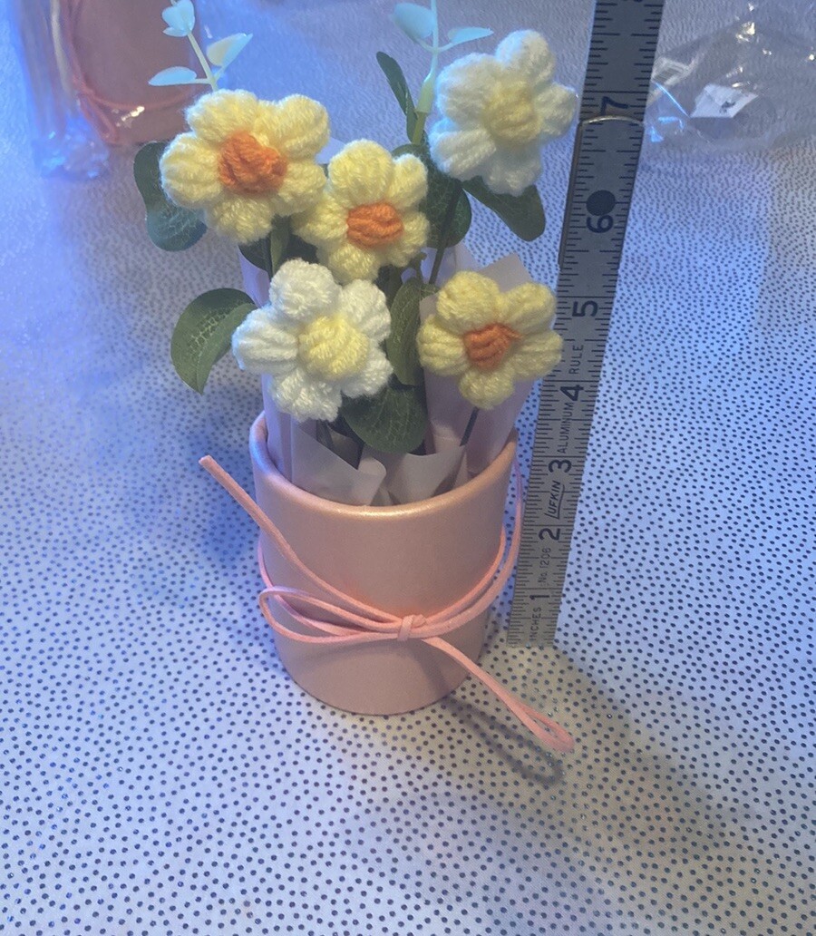 1 Set Handmade Knitted Yarn Artificial Flower Bouquet, Fabric & Knitted
