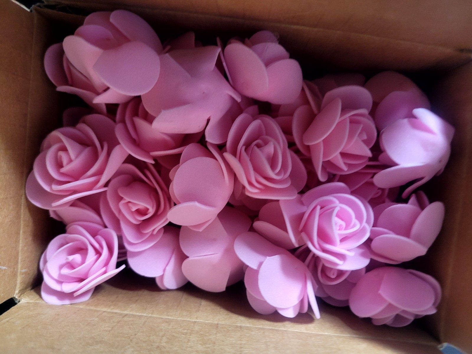 40 PCS Pink Artificial Foam Rose Heads 1.4 Inch Flowers For Crafts, Weddings,