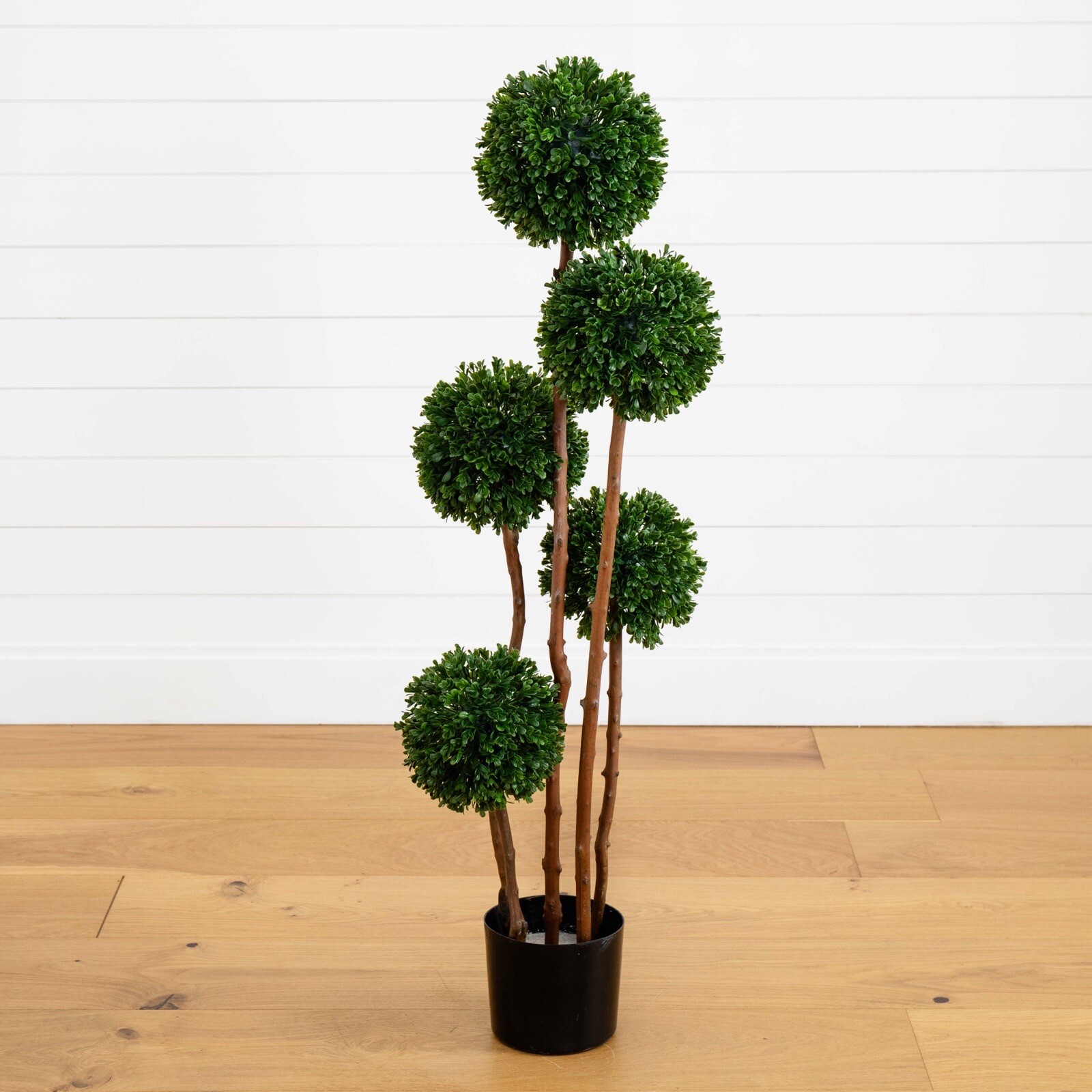 4’ Boxwood Topiary Artificial Tree w/420 Lvs UV (Indoor/Outdoor). Retail $179