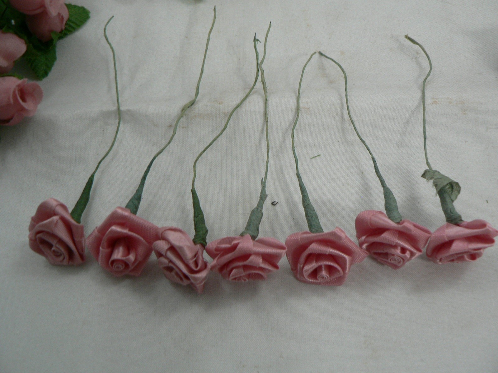 BEAUTIFUL ARTIFICIAL MINIATURE ROSES-BOUQUETS-LONG & SHORT STEM