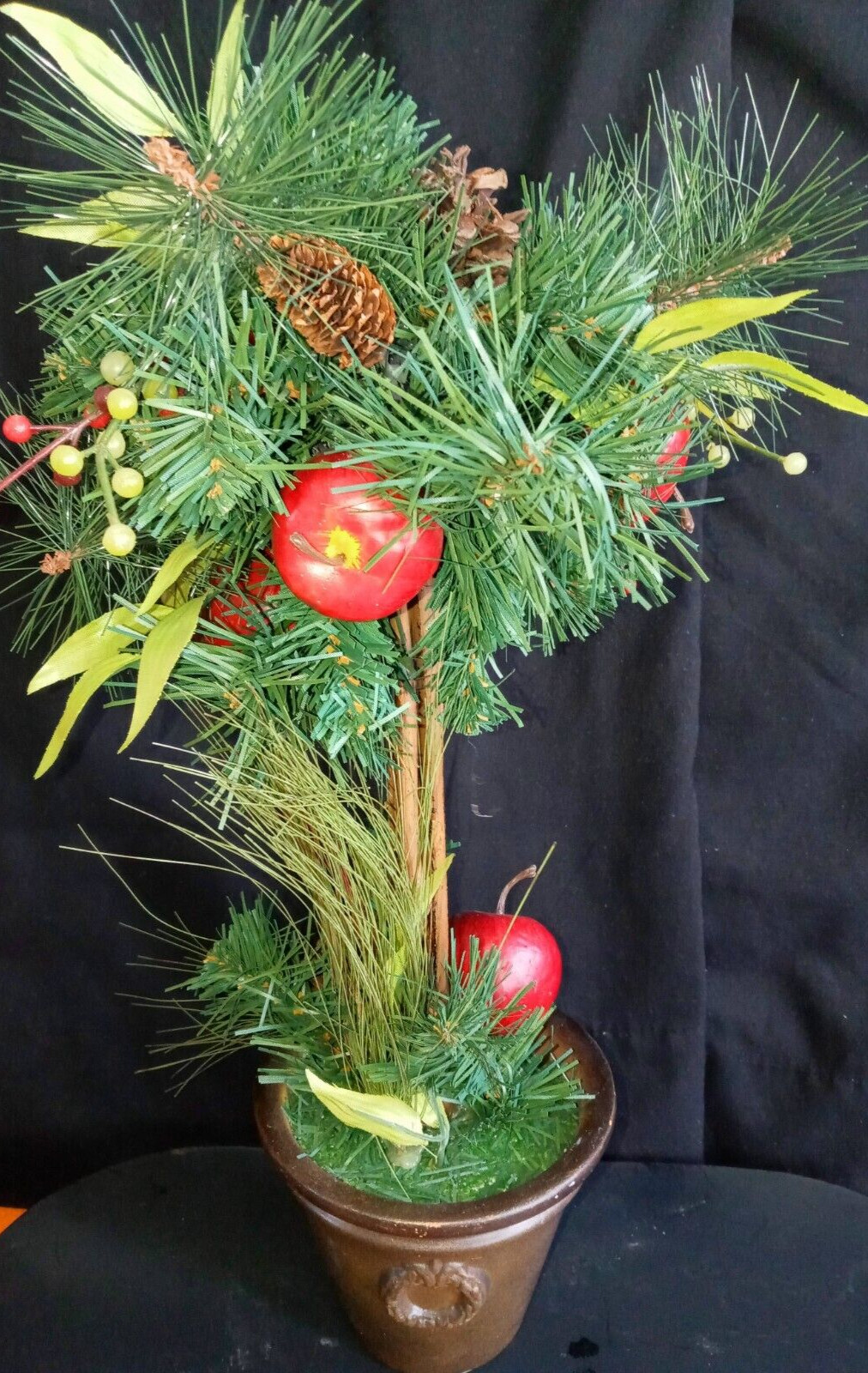 lot of 3 Topiaries 2 (18″) Apple Pinecone 1 ( 24″) Double Grapevine Topiary