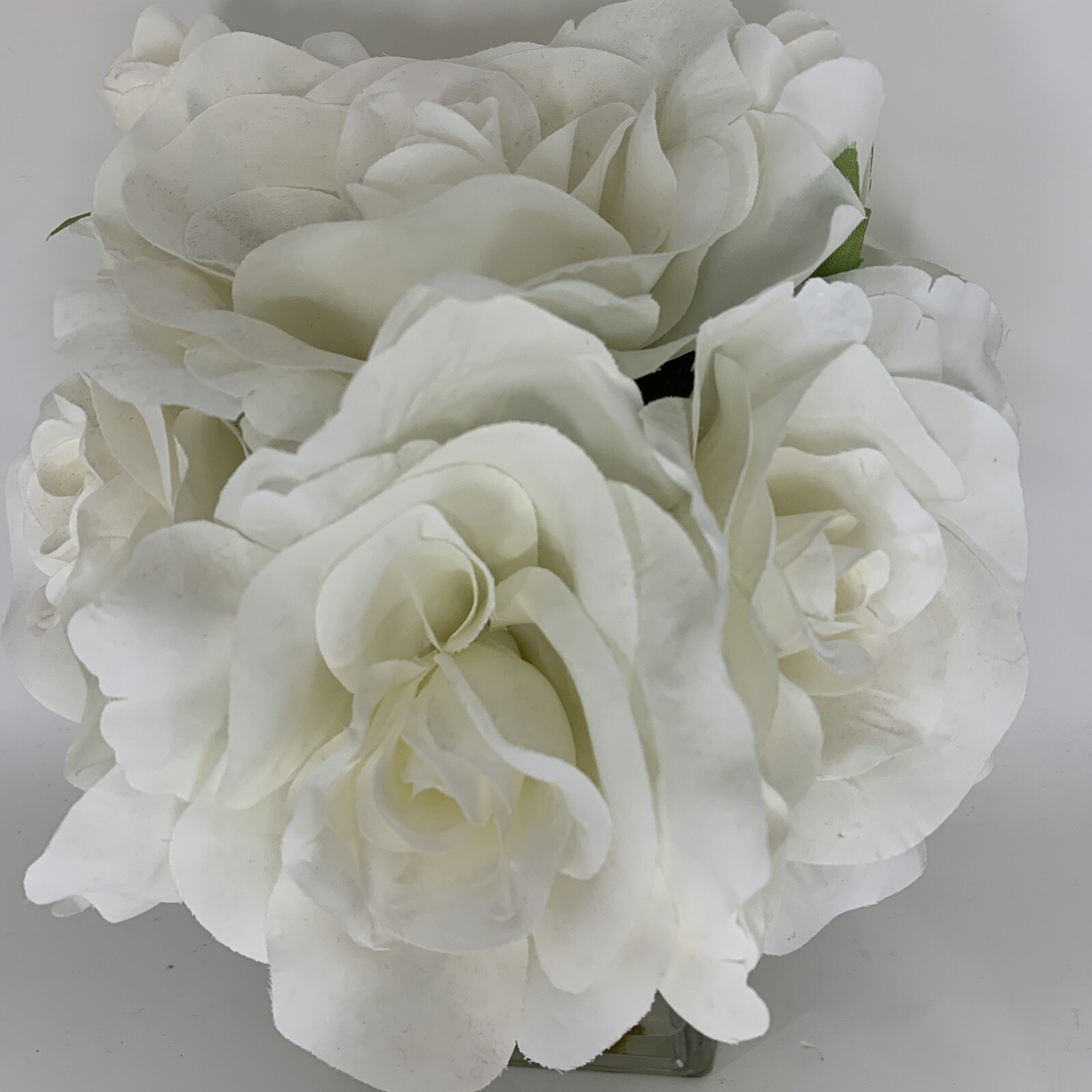 Silk White Roses Artificial Flower Arrangement Cube Glass Vase Faux Water