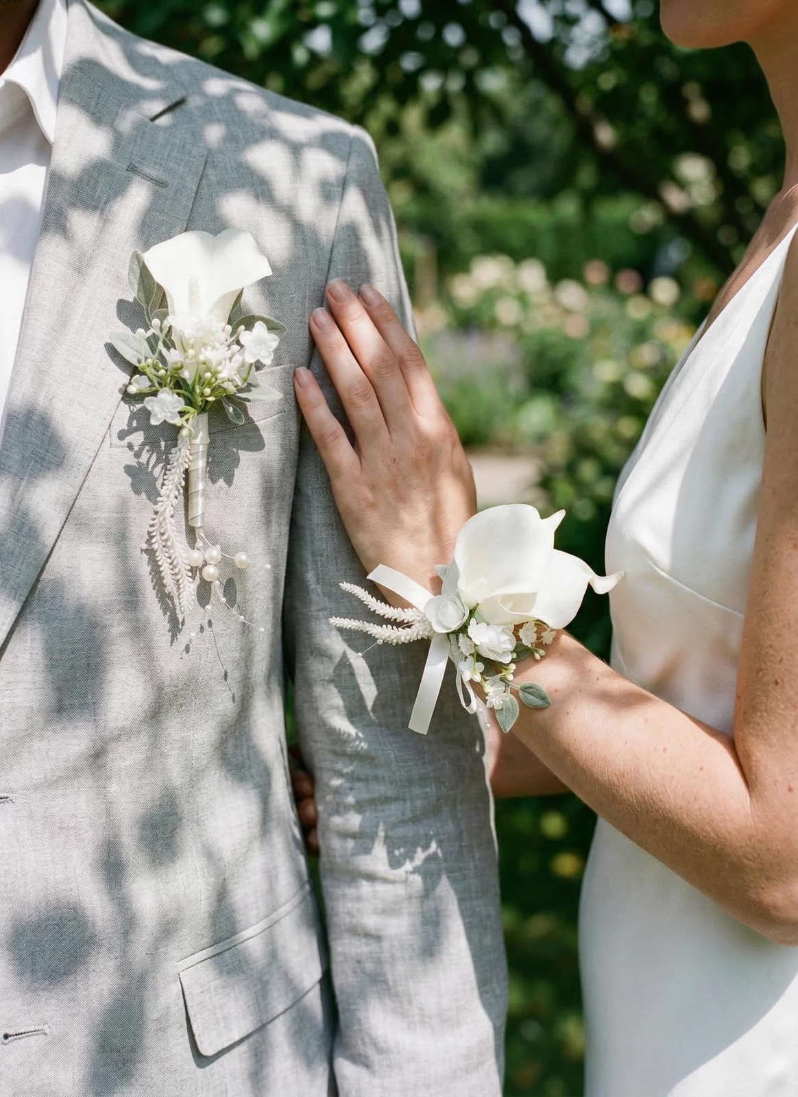 White Corsage And Boutonniere Set Wrist Kit For Men Women Prom Party Wedding