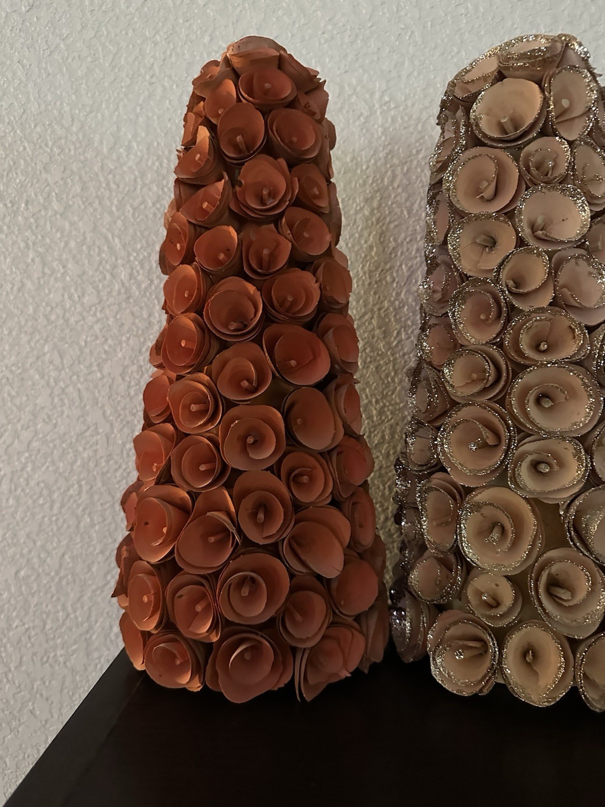 Wood Rose Curl Trees Set of 6 (2Orange 2Gold 2Red)