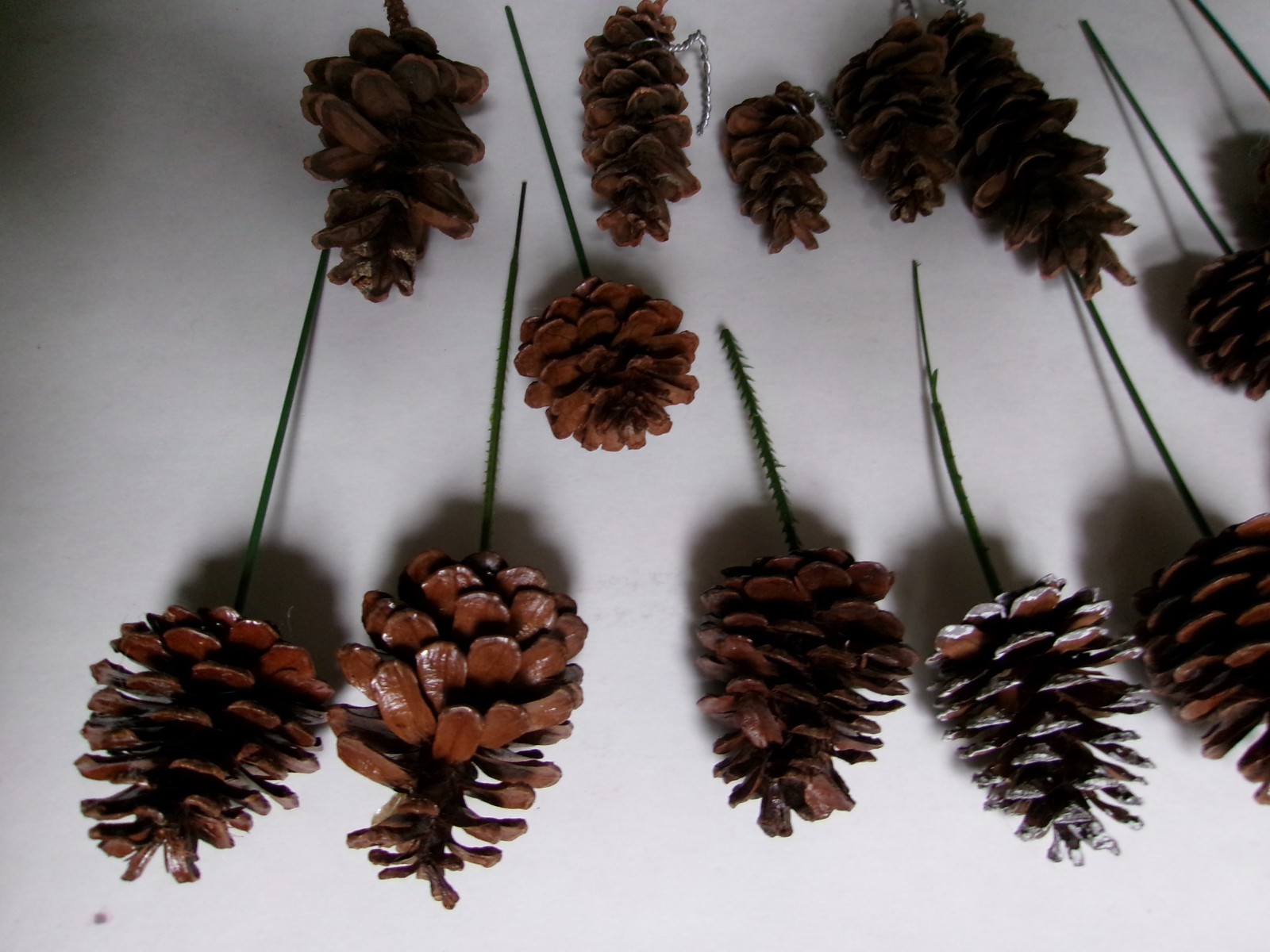 (Lot of 16) Floral Arrangement Picks PINE CONES ASST. SIZES Holiday Wreaths