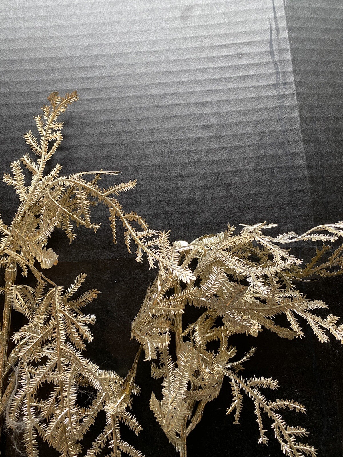 Vintage Plastic Gold Stems of Leaves Ferns Christmas Decor Craft Wire Floral -2