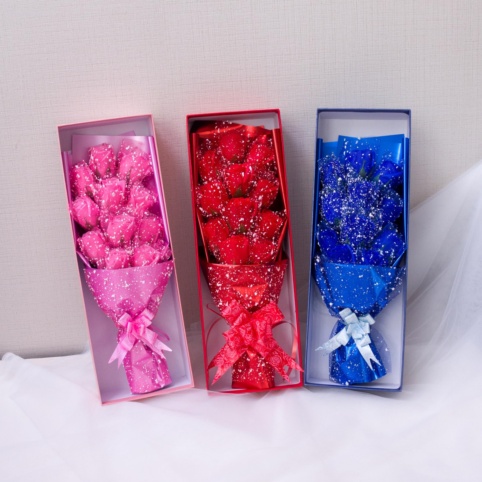 11pcs Scented Forever Rose Bouquet with Gift Box- Birthday Mother’s Day Gradu…