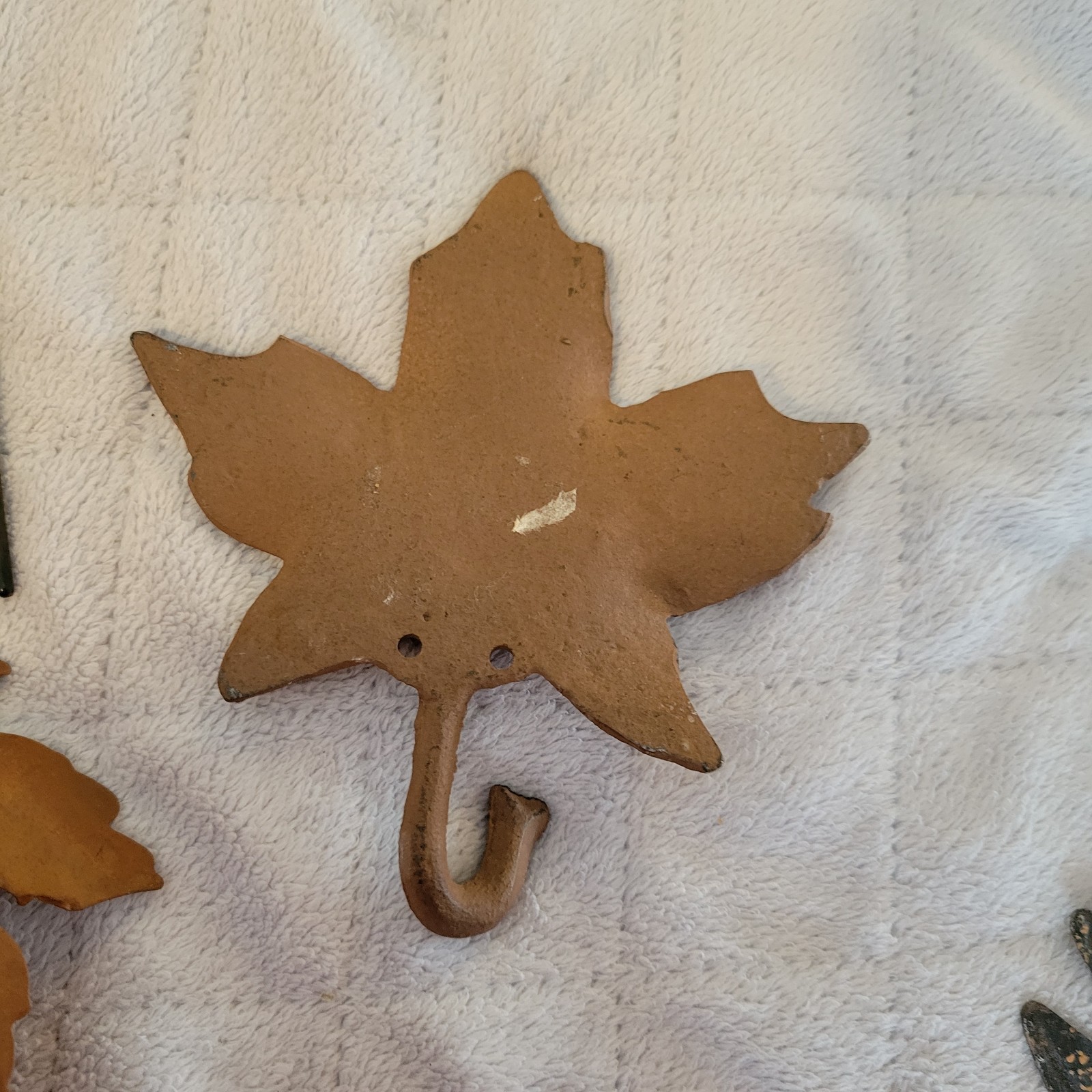 Rustic home decor leaf leaves wall hanging hook Fall Autumn shapes MCM Lot of 4