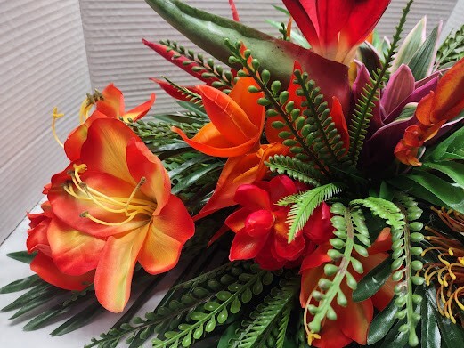 Large Tropical Table Centerpiece