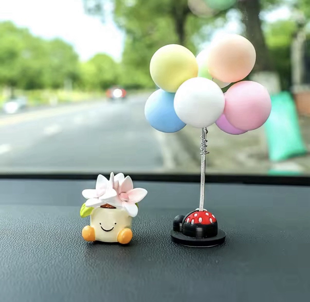Mini Car Plant Decor,4Pcs Cute Succulent Dashboard Decorations Mini Succulent Ca