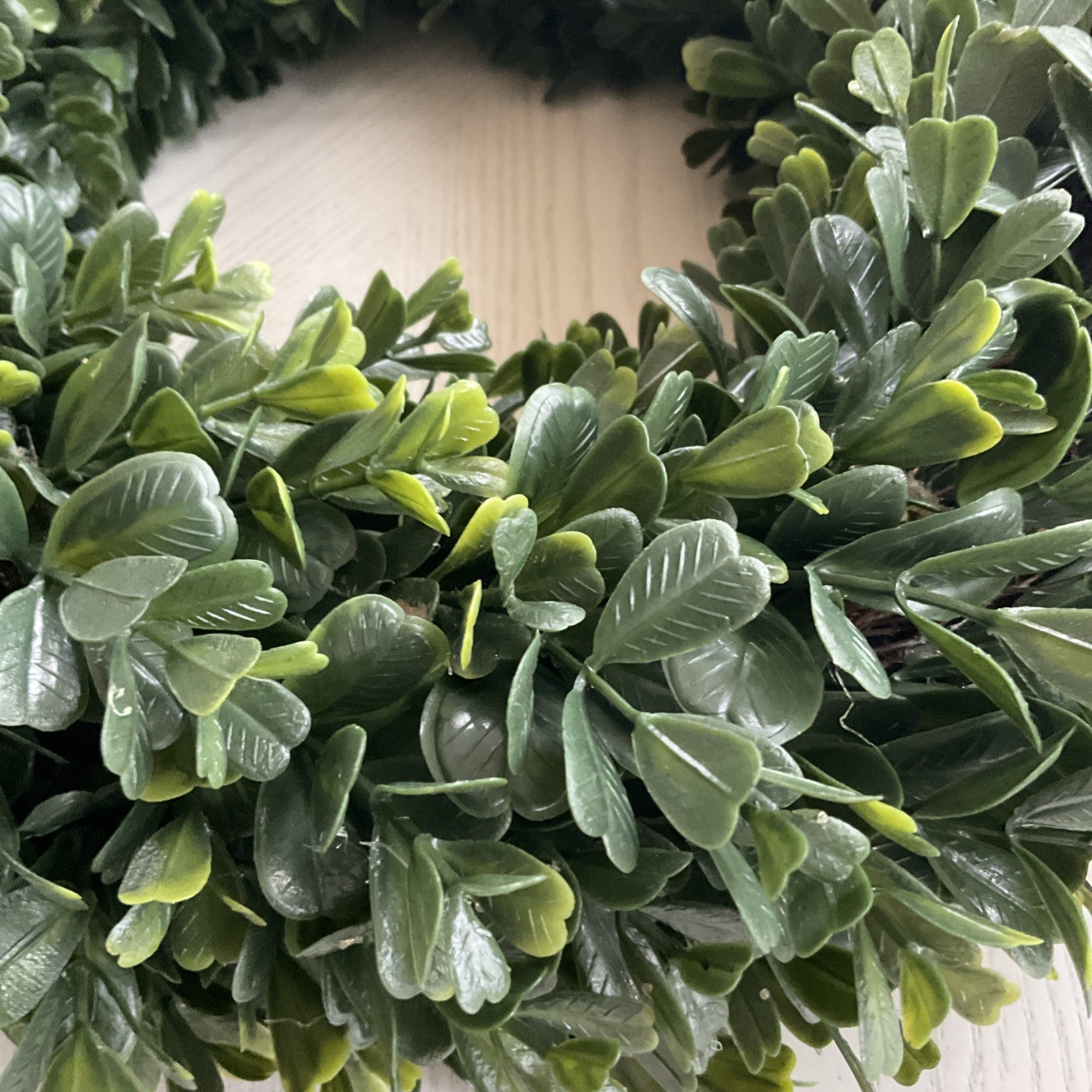 Pure Garden 12″ Green Faux Boxwood Wreath Greenery Door Decoration Brand New