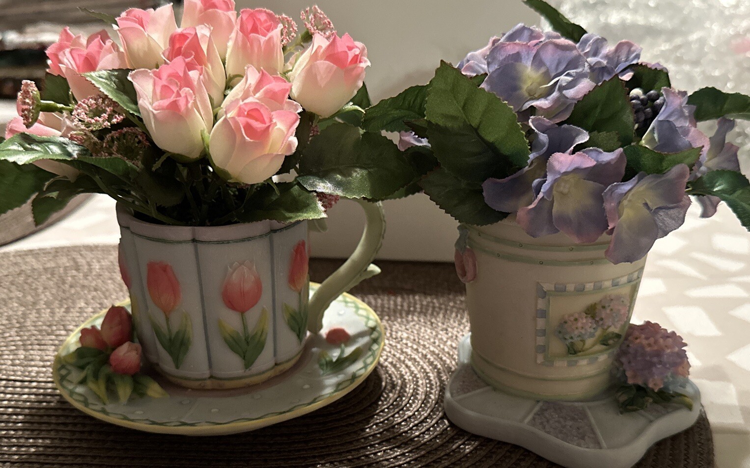 Set of 2 Resin Teacup Mug & bucke Faux Flowers A Richesco Corp CottageCore Decor