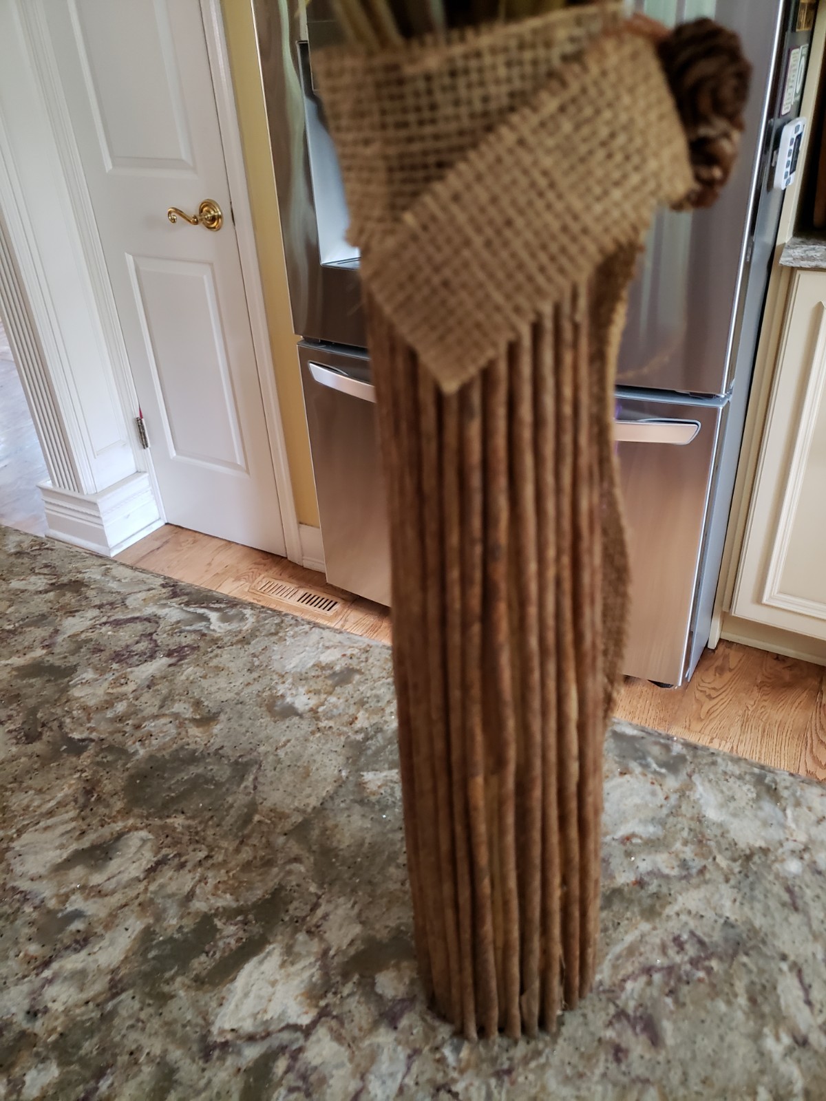 28″ TALL SLIM FALL AUTUMN FLORAL PIECES SET OF 2 TAN BROWN BURLAP ACORNS EUC