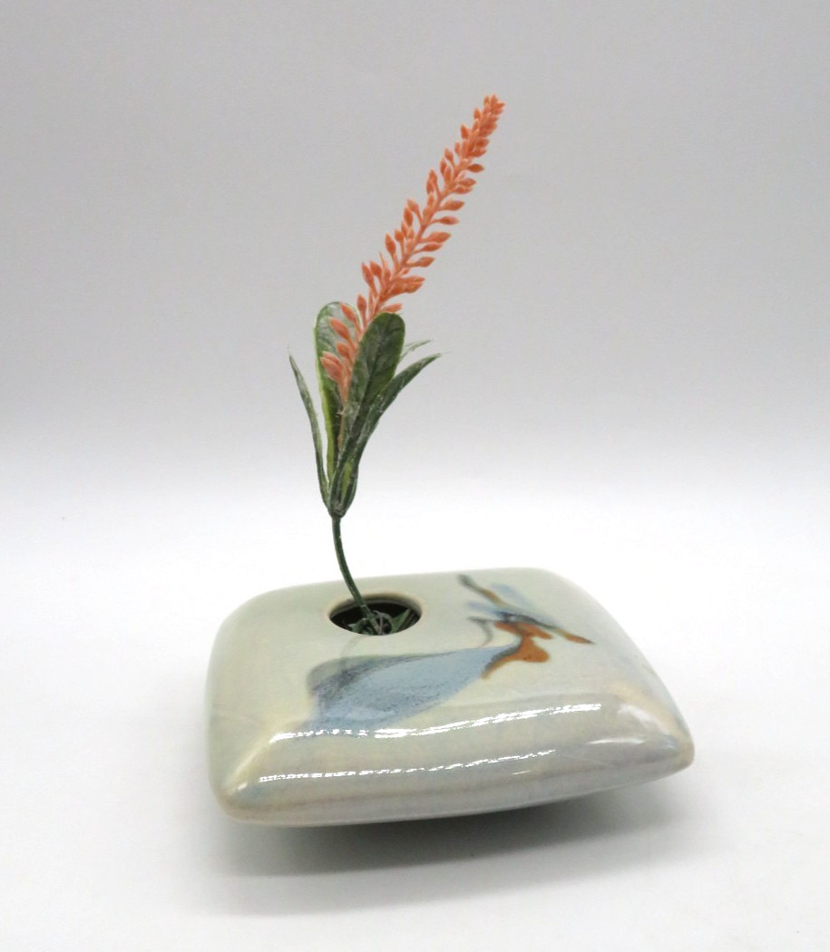 VTG Georgetown Pottery USA Ikebana square Flower Vase with Frog abstract pattern