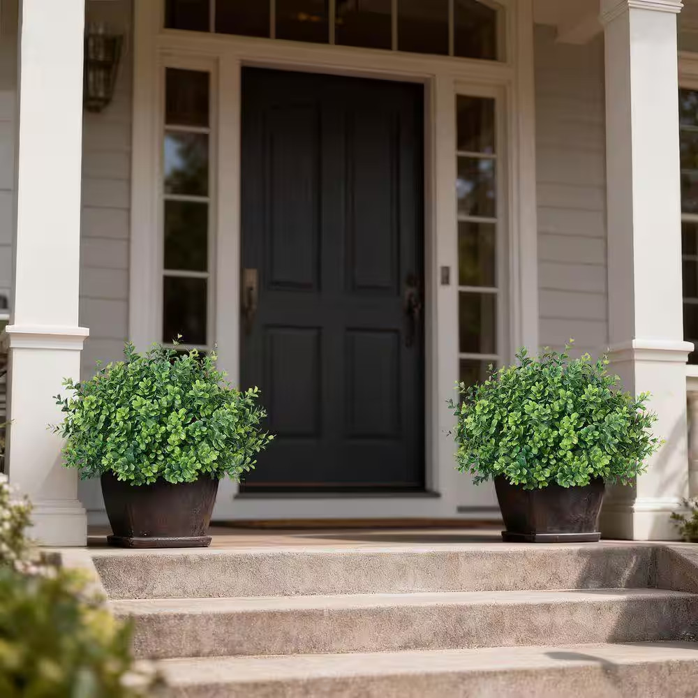 17 In. Green Indoor/Outdoor Artificial Boxwood Topiary Potted Plant Set 2-Pack U