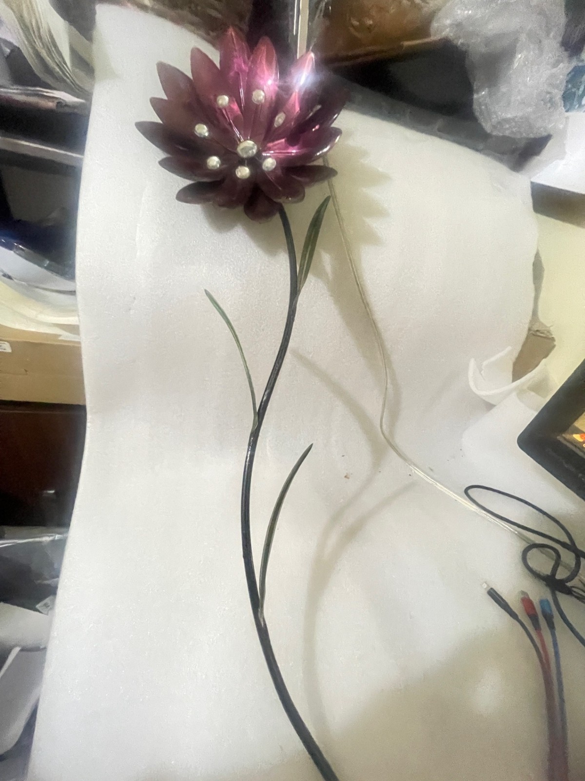 Indoor Outdoor Flower Stem with Clear stones 23″L x 8″W (S)
