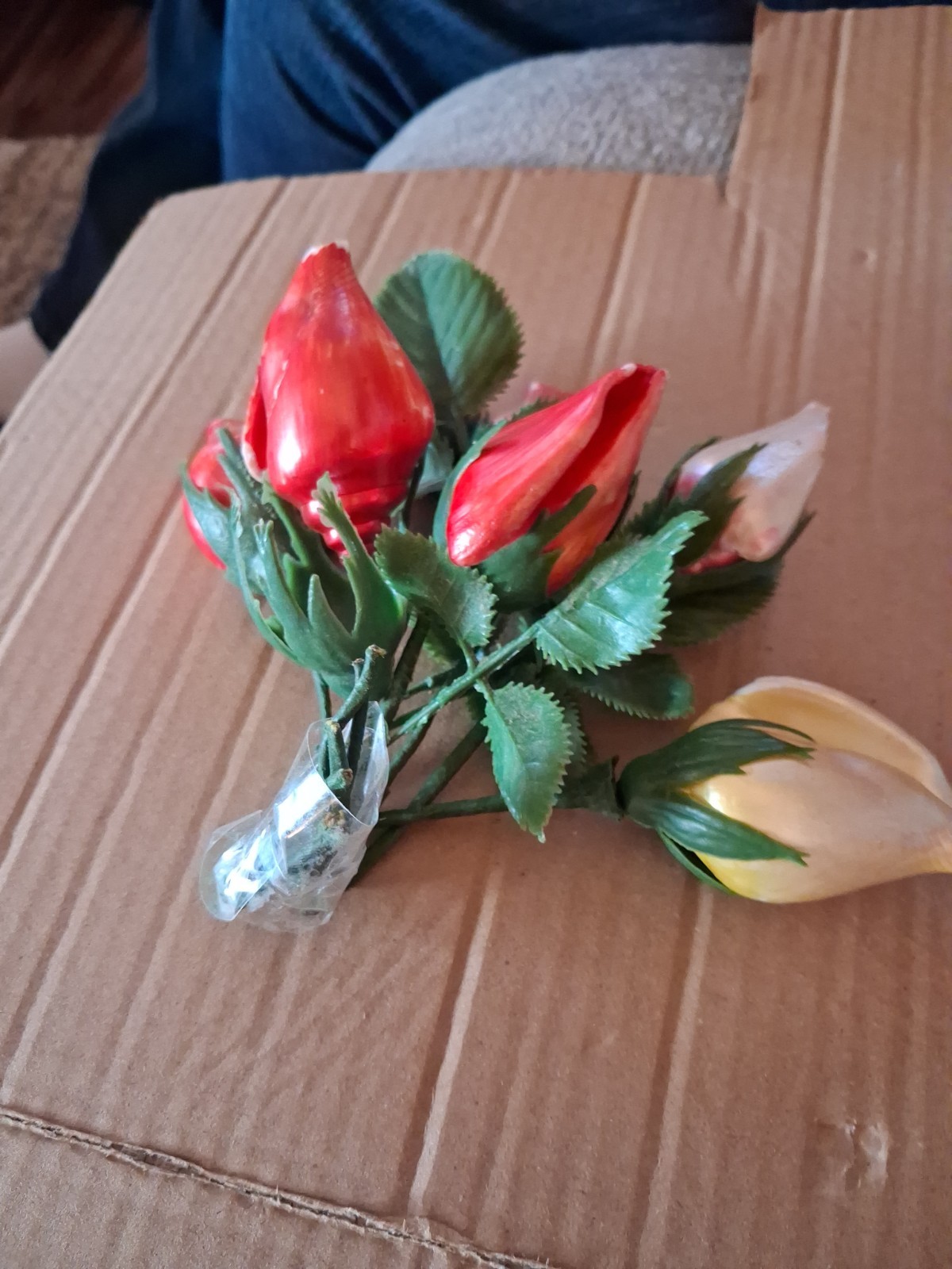 Handmade Hand Pained Stem Sea Shell Rose Buds Flowers Set of 7 Home Decor