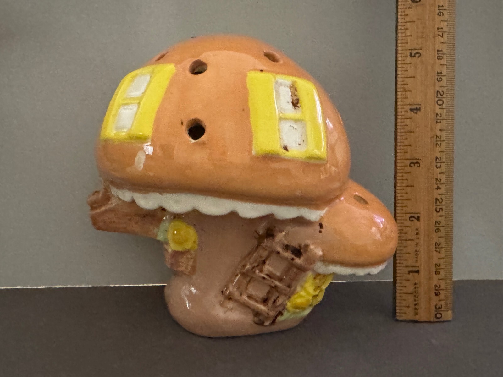 THE BUG HOUSE CERAMIC MUSHROOM HOUSE FLOWER FROG COTTAGECORE POTTERY VINTAGE