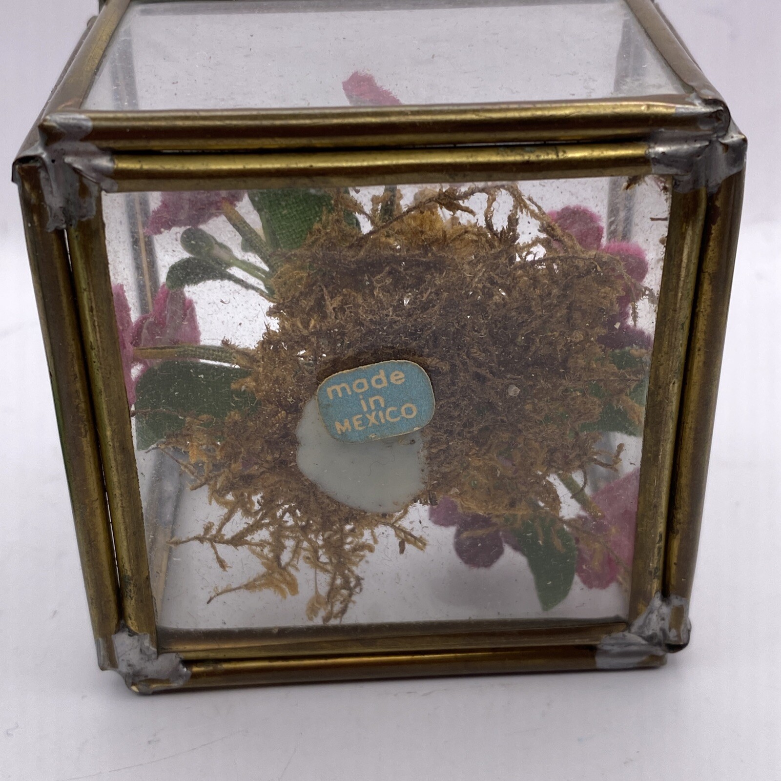 Velvet Flowers in Glass and Brass Box BB7