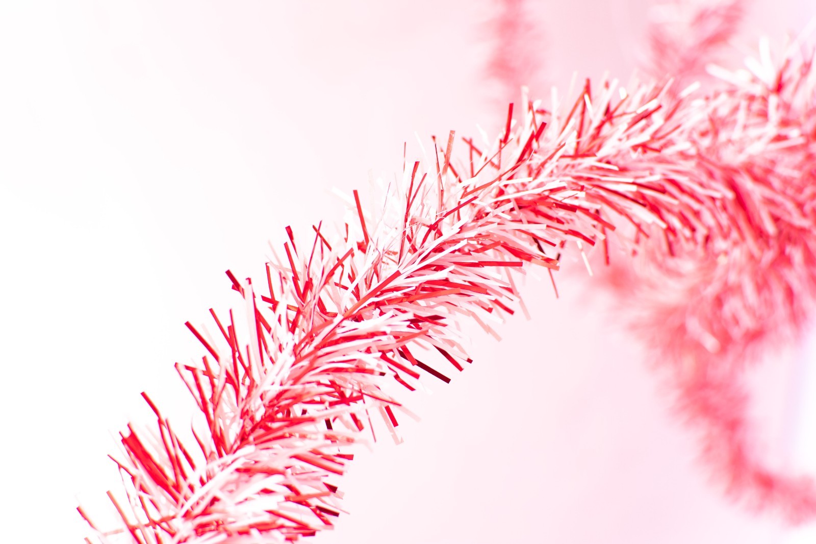 6FT Pink Valentine’s Day Christmas Garland Pink Tinsel Brush Home Decor