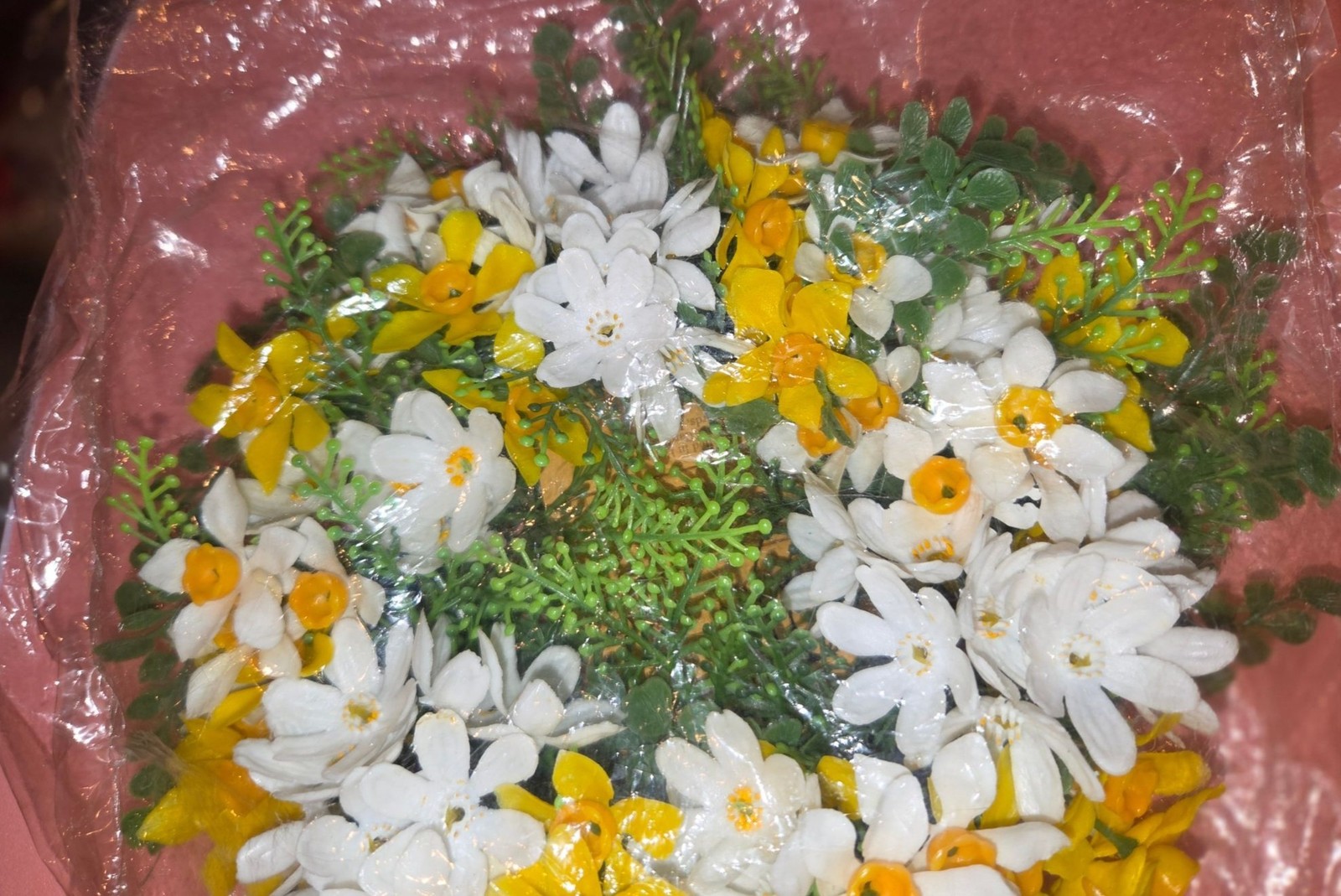 Artificial Floral Candle Ring With White & Yellow Flowers Green Leaves 4-Inch Di