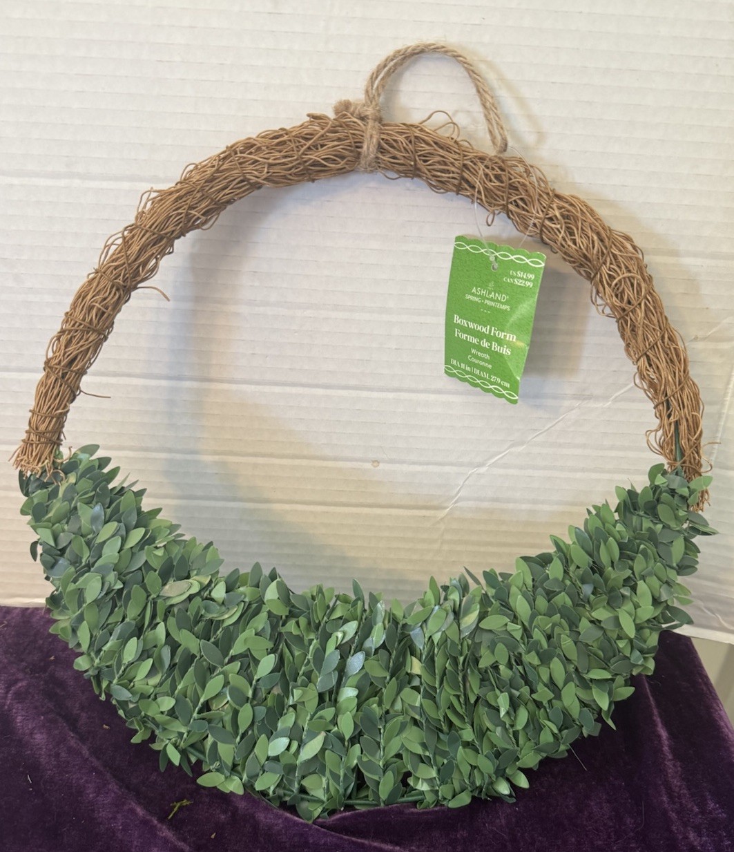 Ashland Spring Boxwood Form Wreath Round NWT 11” Diameter MICHAEL’s Half Green