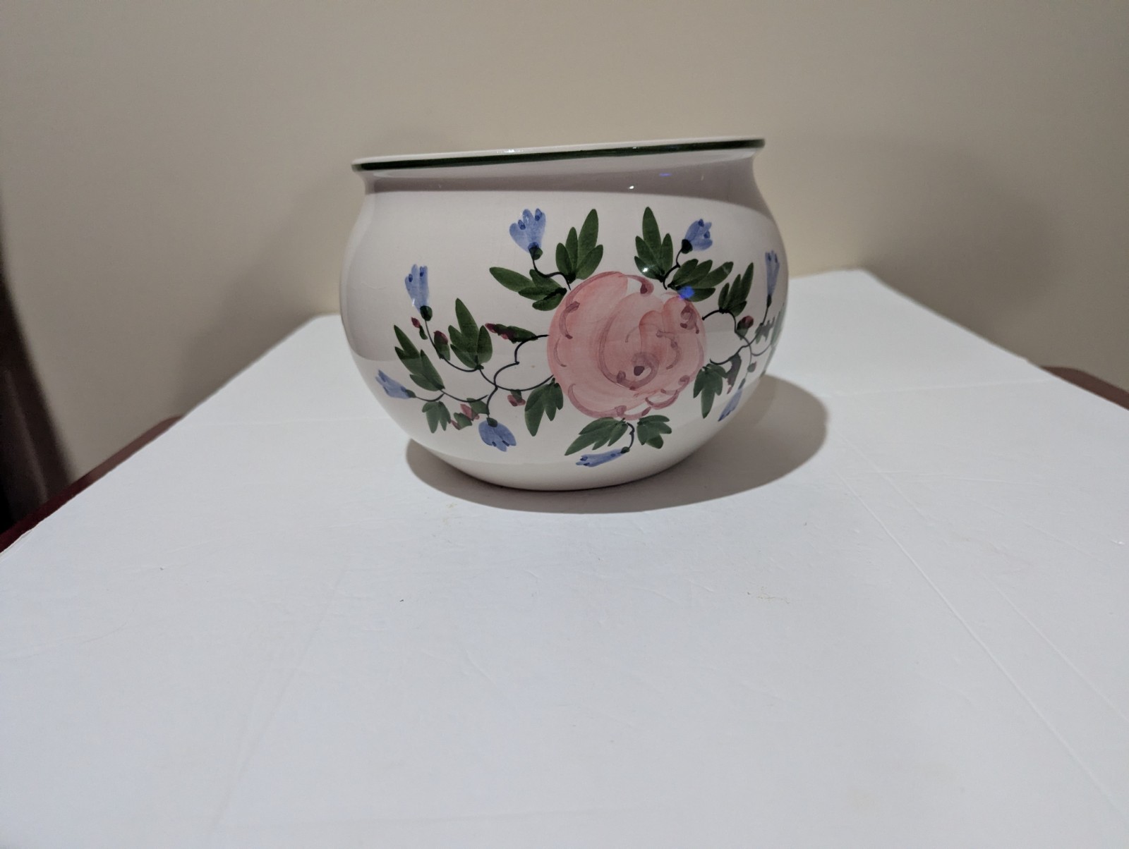 Hand-Painted Floral Ceramic Pot – Off White & Pink Rose 5H X 7W