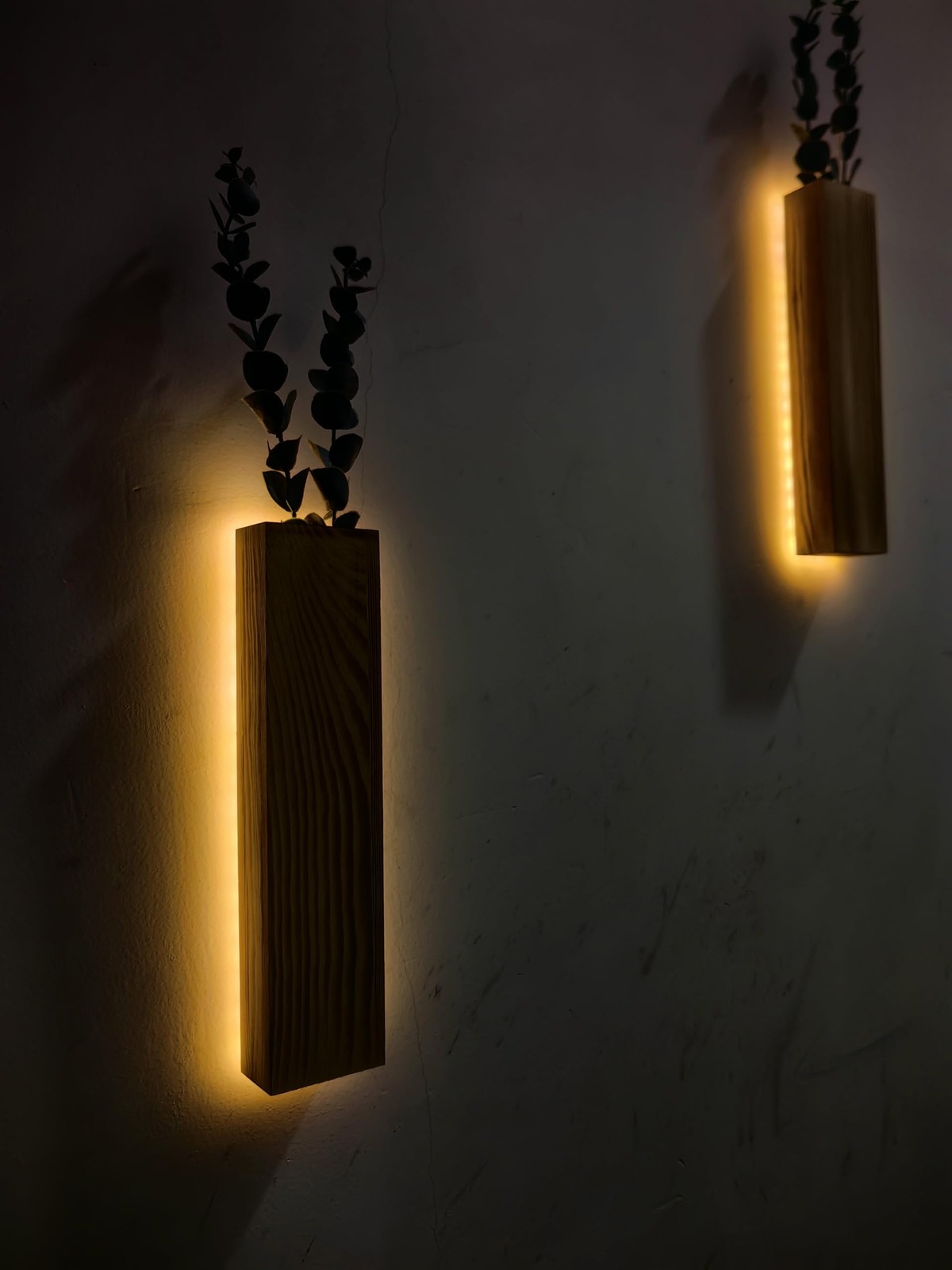 Artificial Eucalyptus with LED Lights Wall Planters Rustic Wall Decor with Light