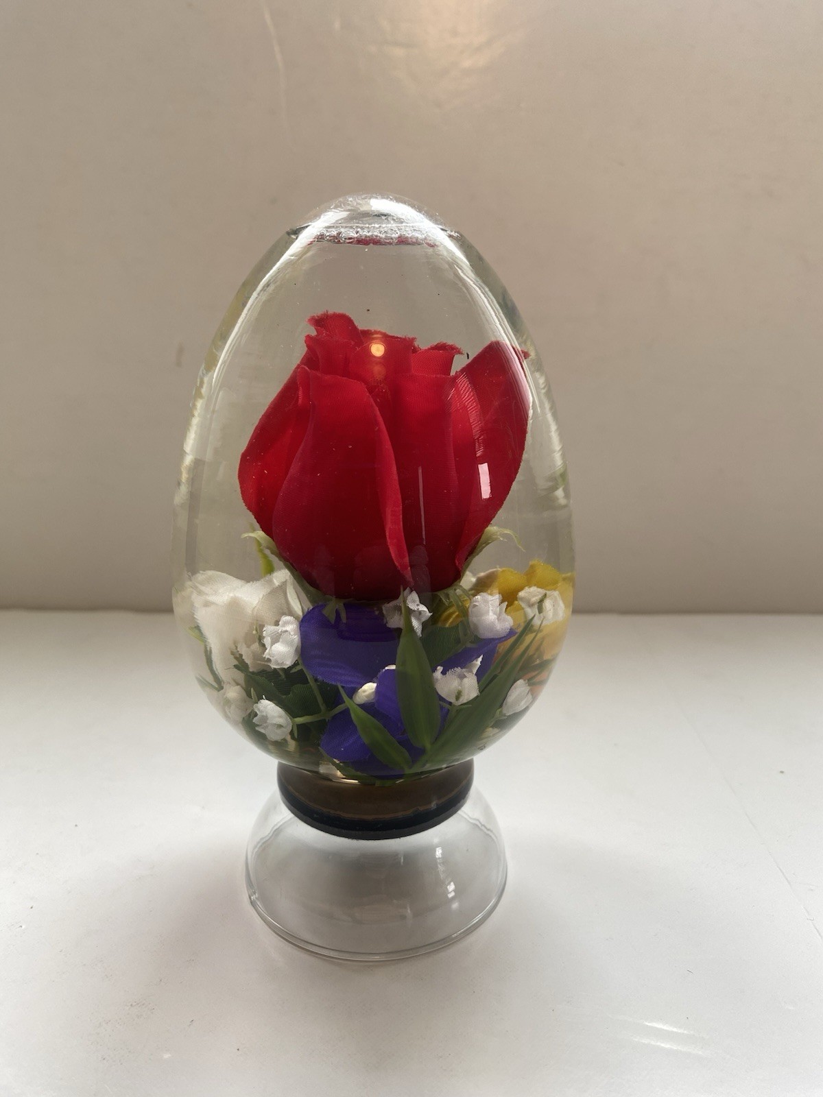 Novelty Decorative Buttplug Shaped Red Rose Flowers Clear Liquid Paperweight