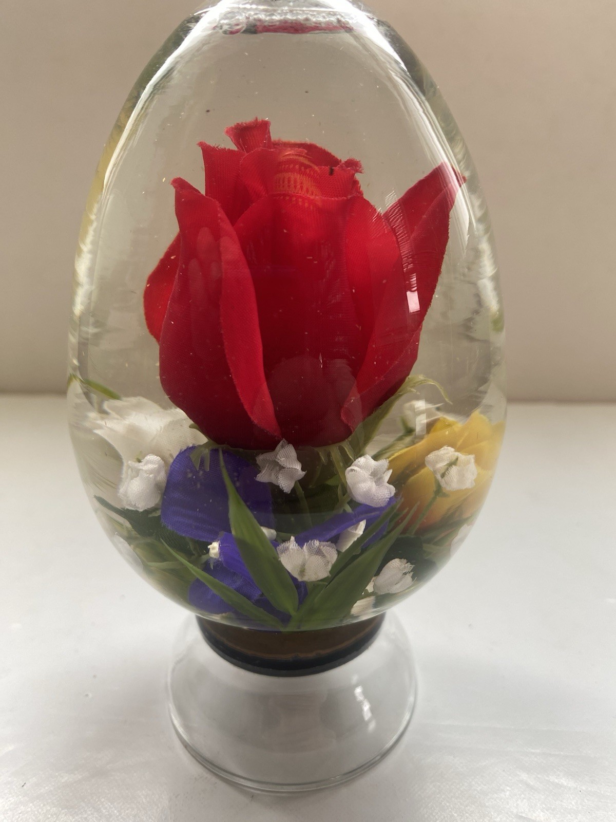 Novelty Decorative Buttplug Shaped Red Rose Flowers Clear Liquid Paperweight