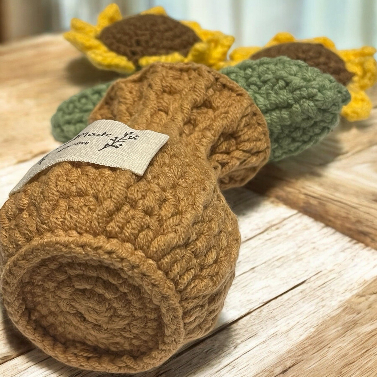 Handmade Crocheted Sunflower Bouquet Potted Plant Mini Desktop Decor Gift NEW