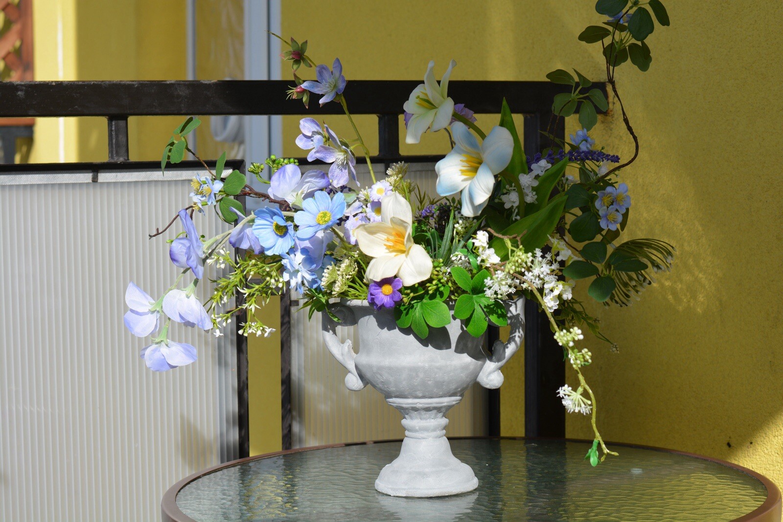 Baroque-Style Artificial Silk Floral Arrangement