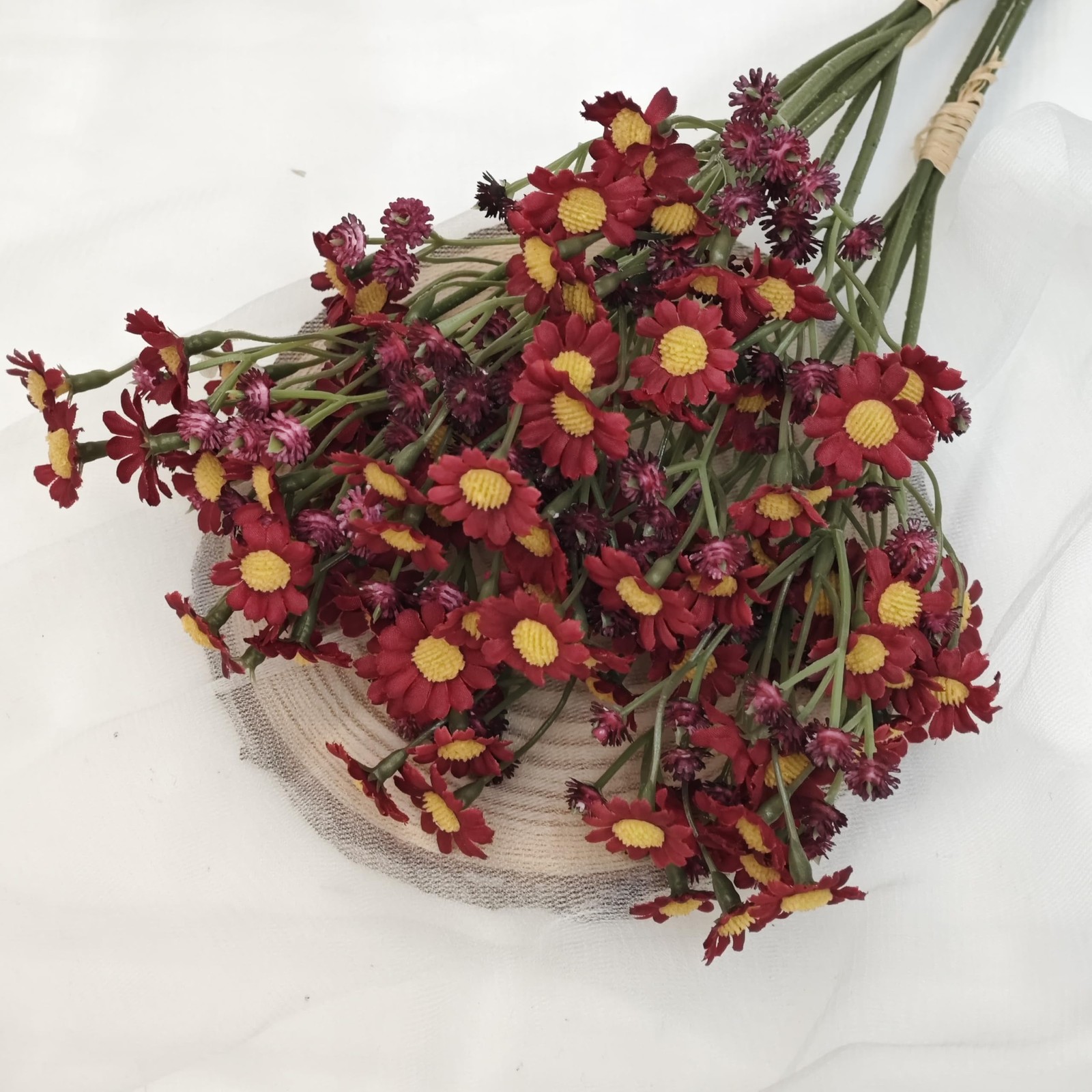 Small Daisy Flowers Artificial Wildflowers Chamomile Red 18 Pcs