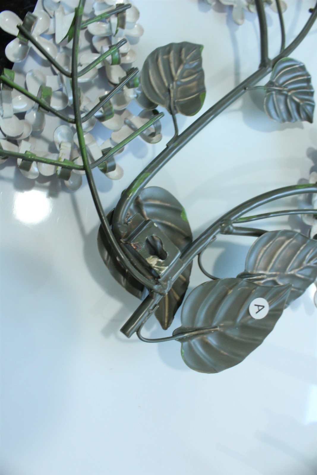 Vintage Floral Wall Decorations Metal Green Leaves With Purple Flowers 2 Pieces