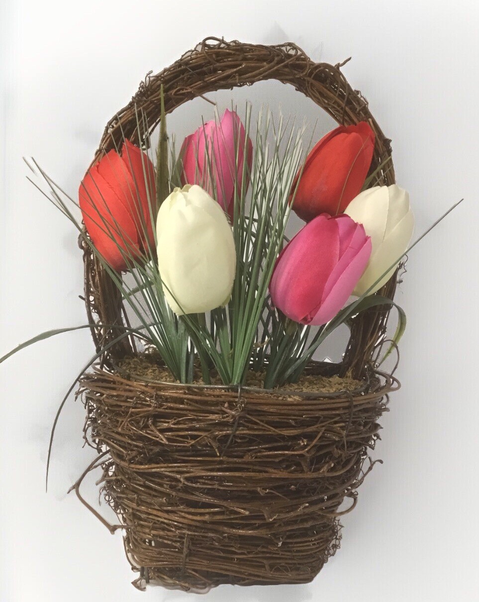 Woven Vine Wall Hanging With Six Artificial Tulips & Grass Red Pink White