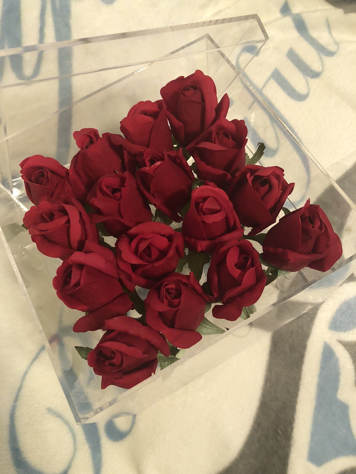 Square Clear Acrylic Rose Flower Box Gift Case comes with 16 Red Roses