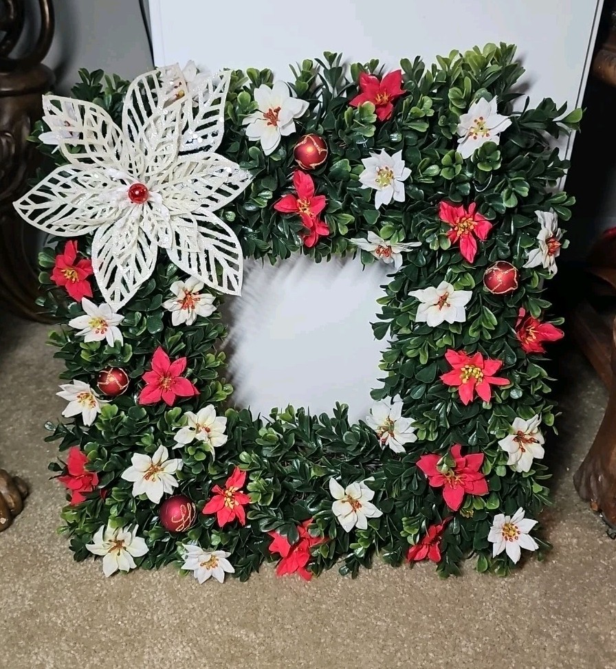 Stunning 16″ Tea Leaf and Poinsettia Artificial Square Holiday Wreath