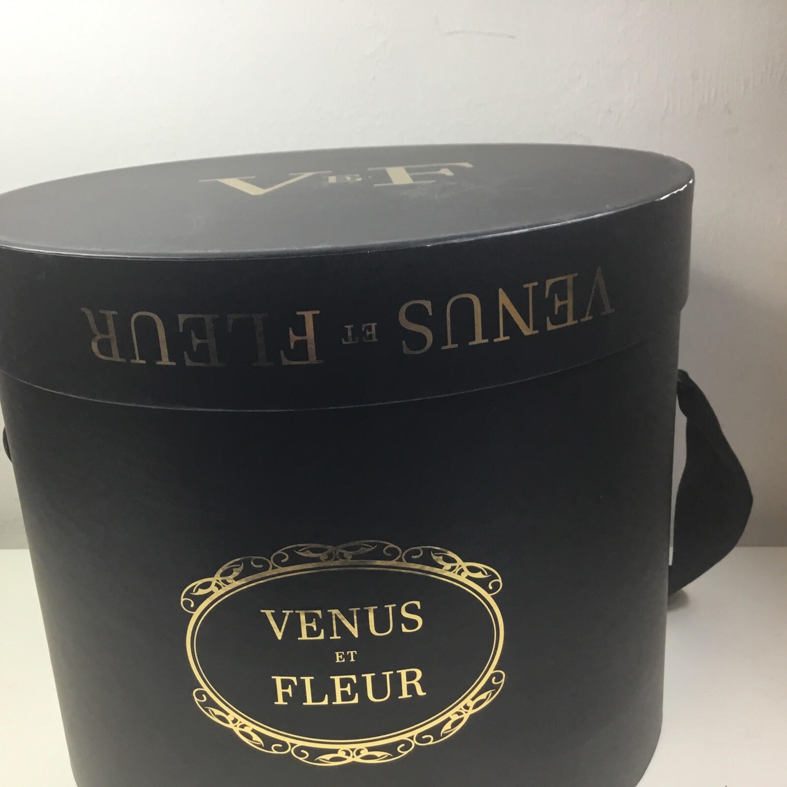 Venus Et Fleur Large Flower Box Black Gold Lettering Violet Roses9”tall 12”dia.