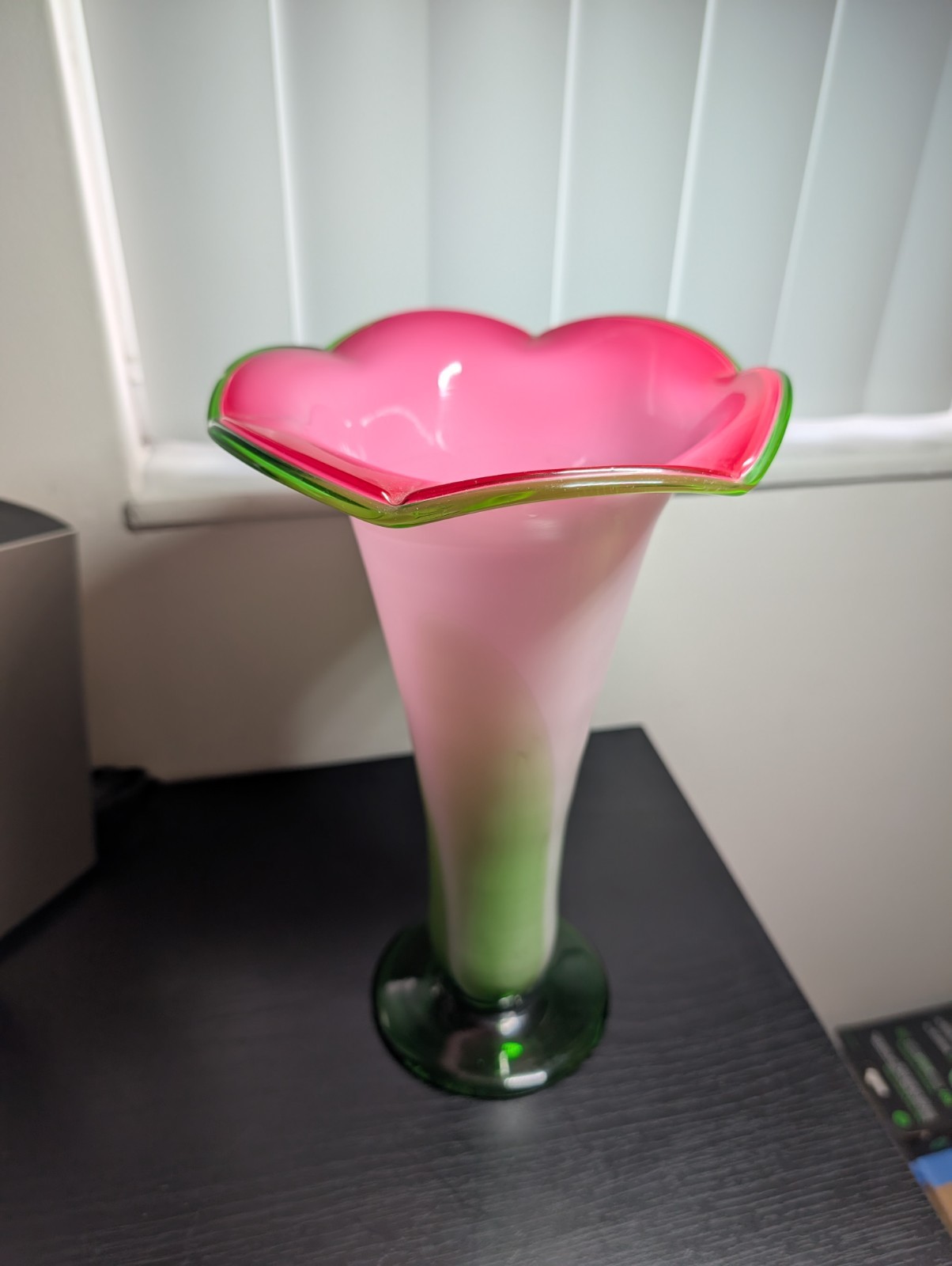 12″ OOAK Hand Blown Art Glass Vase Pink Green Jack in the Pulpit Calla Lily Retr