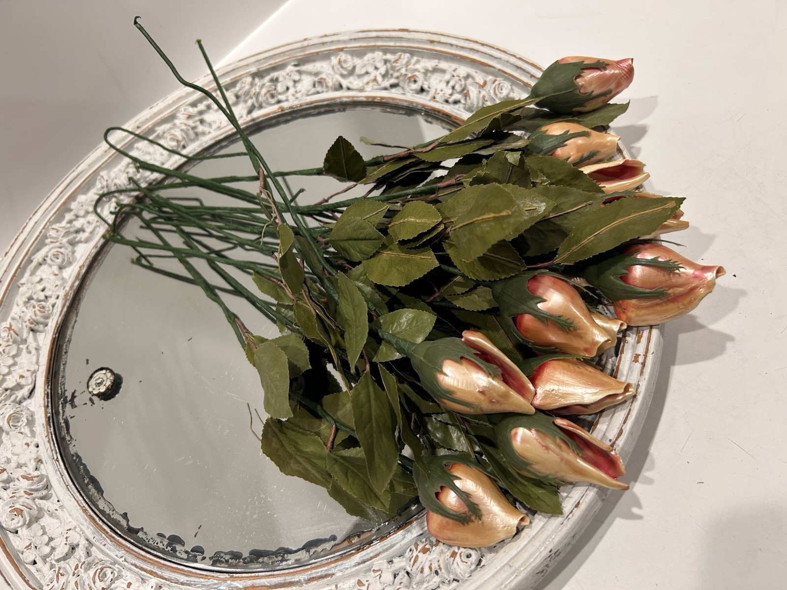 Handmade Hand Painted Long Stem Sea Shell Rose Buds Realistic Bouquet 12