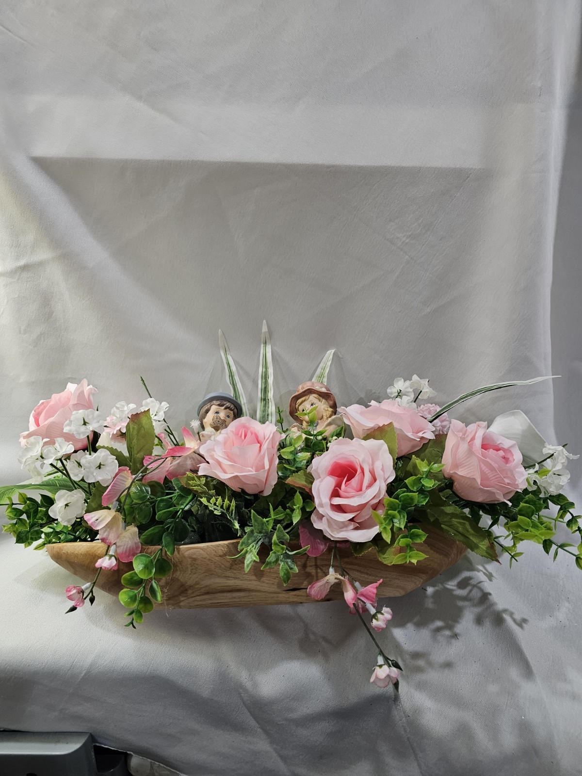 Lovely Floral Centerpiece, Pink Roses, 2 darling children. 15″W in solid wood